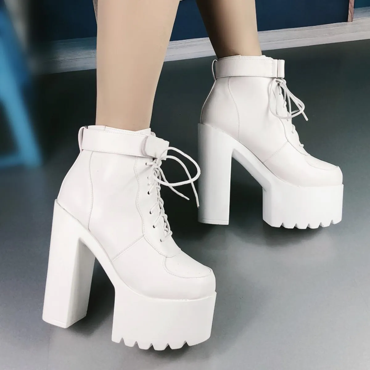 2022 nuove scarpe da donna di moda 15 cm stivali da donna e stivali con tacco quadrato in America stivaletti con tacco alto da d