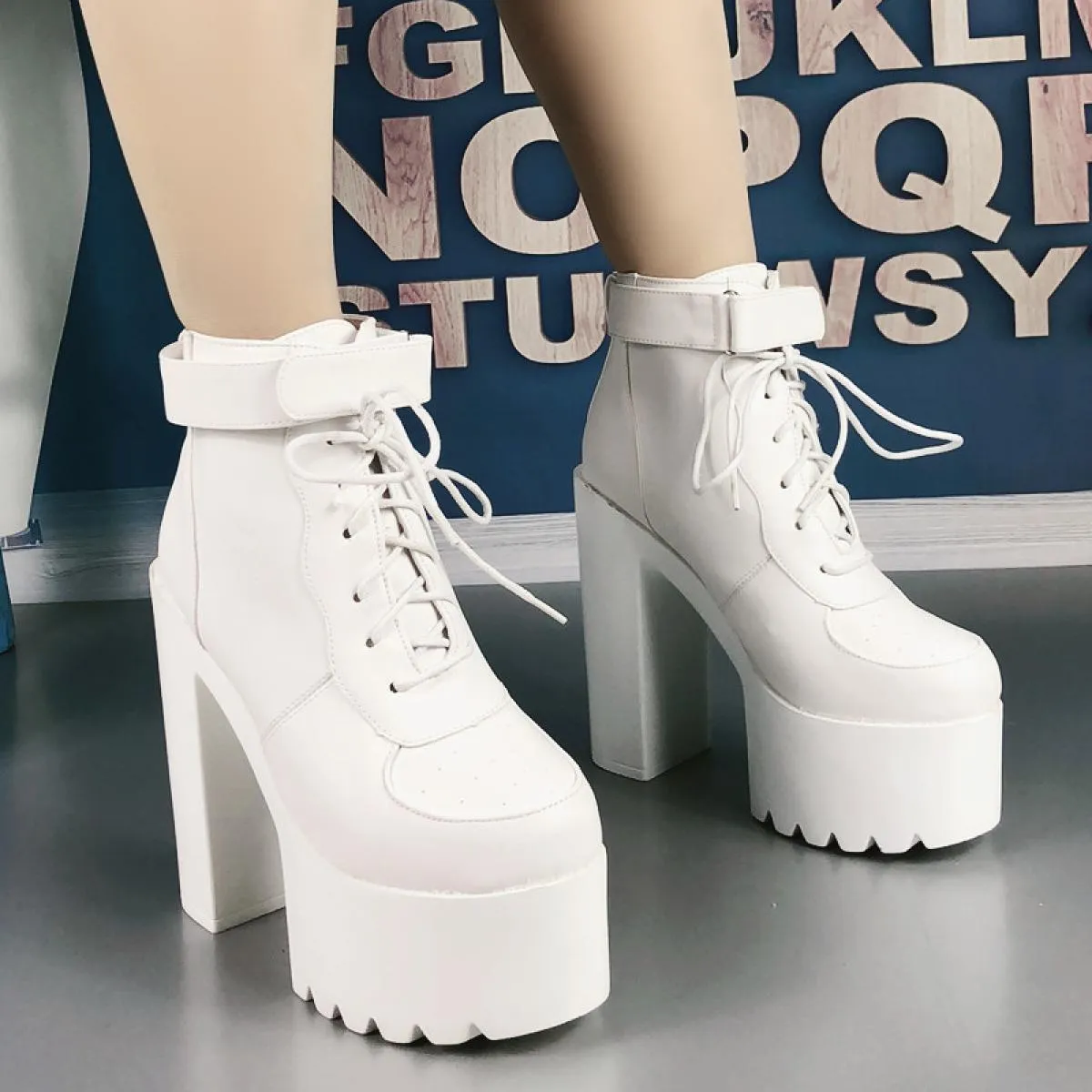 2022 nuove scarpe da donna di moda 15 cm stivali da donna e stivali con tacco quadrato in America stivaletti con tacco alto da d