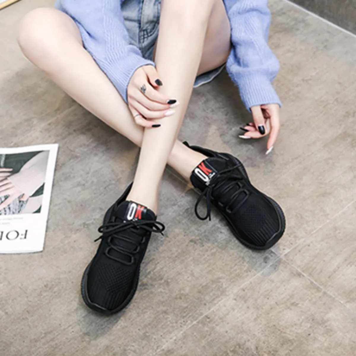 2022 Sneakers alla moda Scarpe da donna Scarpe con plateau in tessuto elasticizzato Scarpe traspiranti Scarpe basse da donna Moc