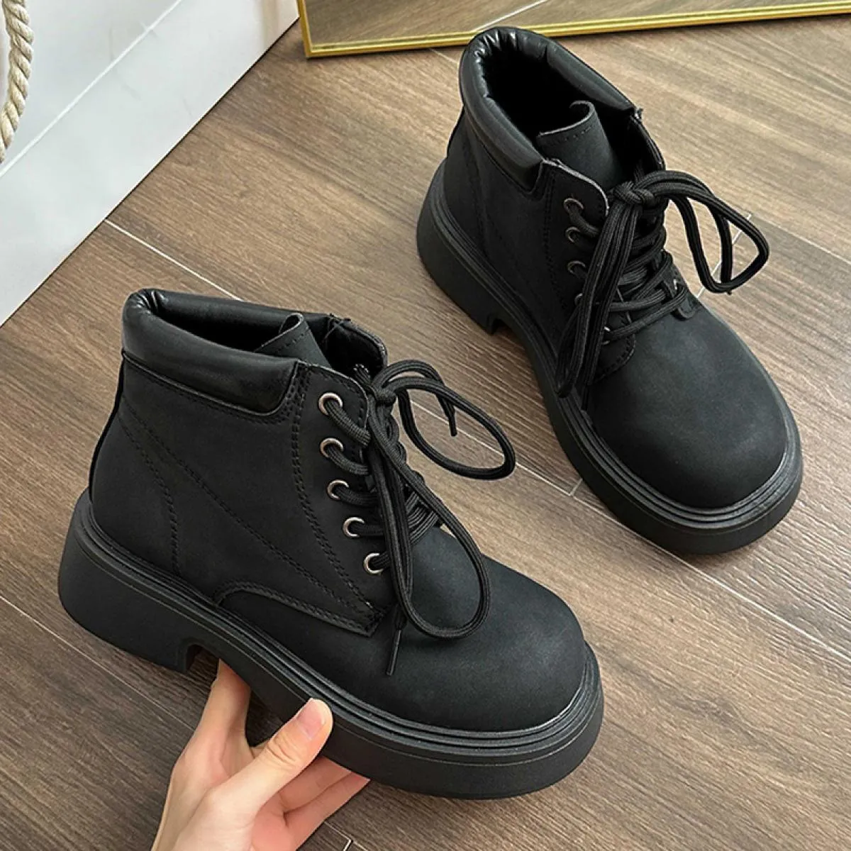2023 Inverno Nuova Tendenza Delle Donne Chelsea Stivali Tacchi Medi Scarpe Alla Caviglia Lace Up Punk Grosso Stivali da Neve Del