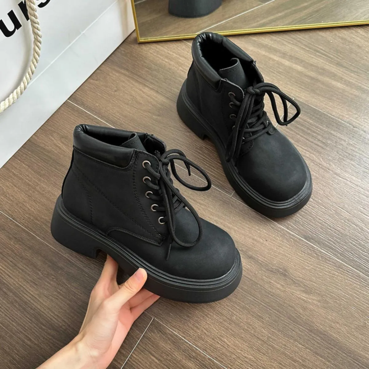 2023 Inverno Nuova Tendenza Delle Donne Chelsea Stivali Tacchi Medi Scarpe Alla Caviglia Lace Up Punk Grosso Stivali da Neve Del