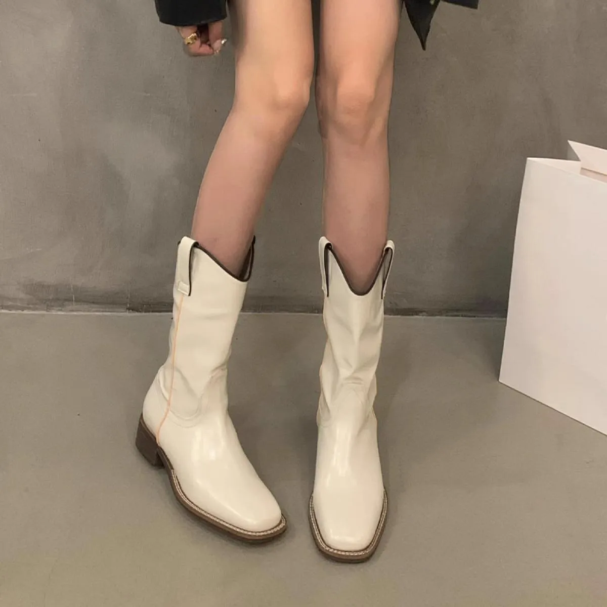 2023 Nuovi stivali con tacco basso a metà polpaccio Chelsea Scarpe da donna Stivali da cavaliere grossi Stivali invernali di mar