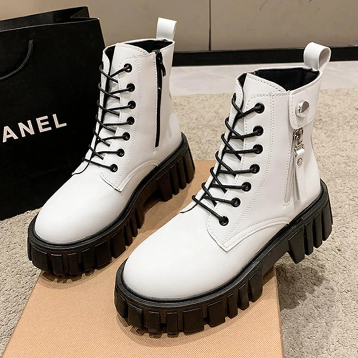 2023 nuovi stivali da moto invernali scarpe con plateau stivali Chelsea da donna stivali da cavaliere gotico in pelle pu designe
