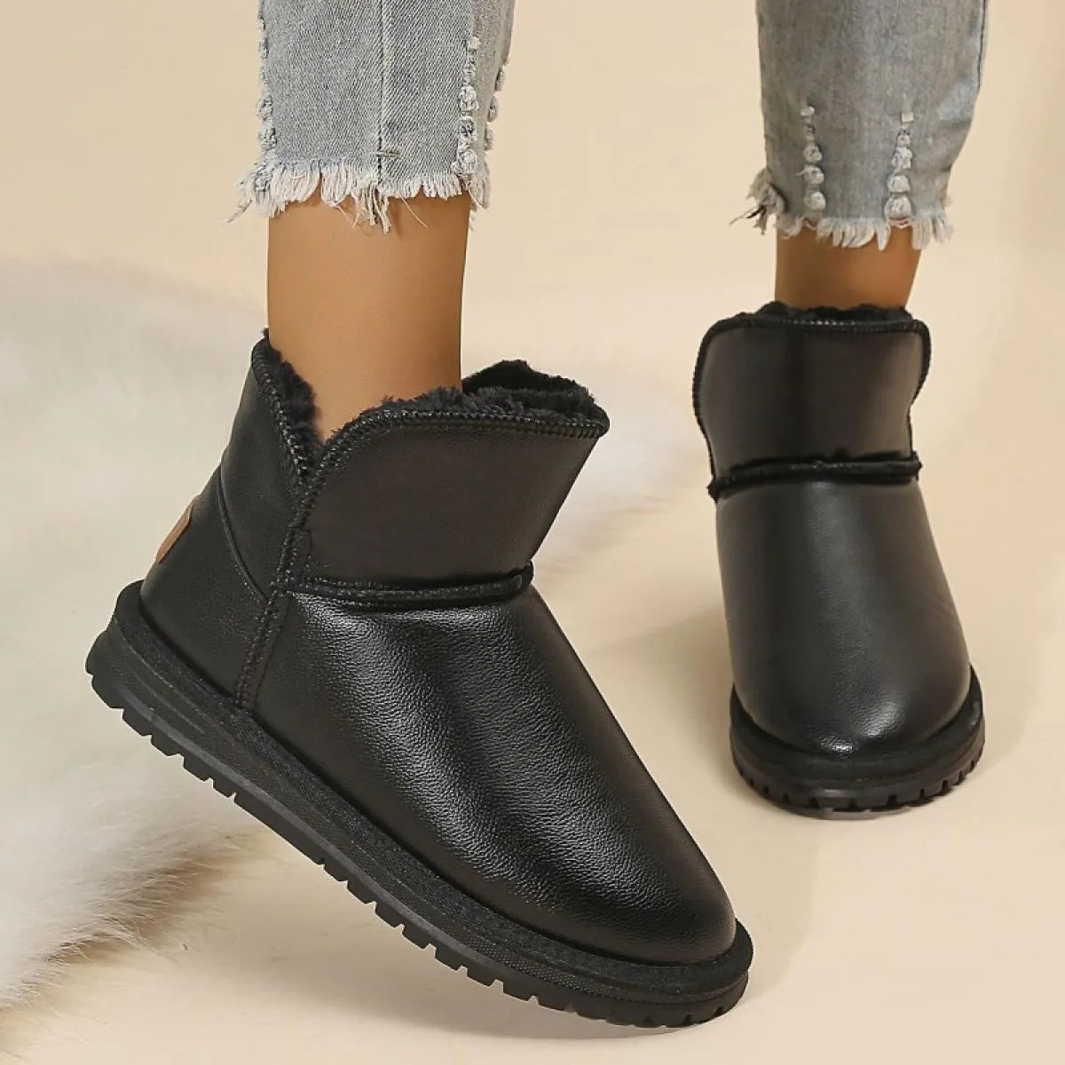 2023 Stivali invernali da donna alla caviglia Stivali Chelsea Nuovi scarpe con plateau calde e peluche Stivali da neve casual al