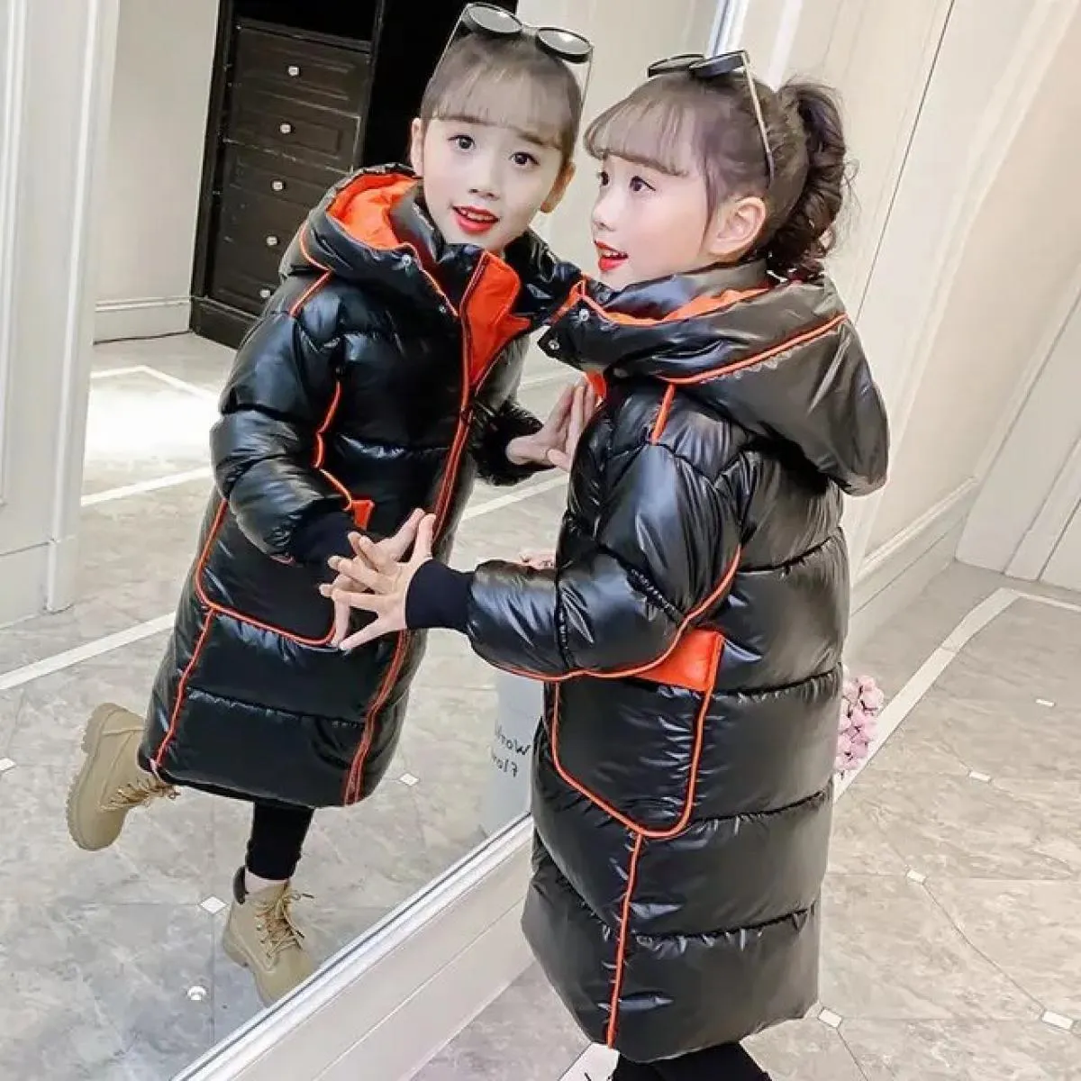 Abbigliamento per ragazze da 30 gradi Cappotto invernale caldo in piumino di cotone Cappotto con cappuccio impermeabile per bamb
