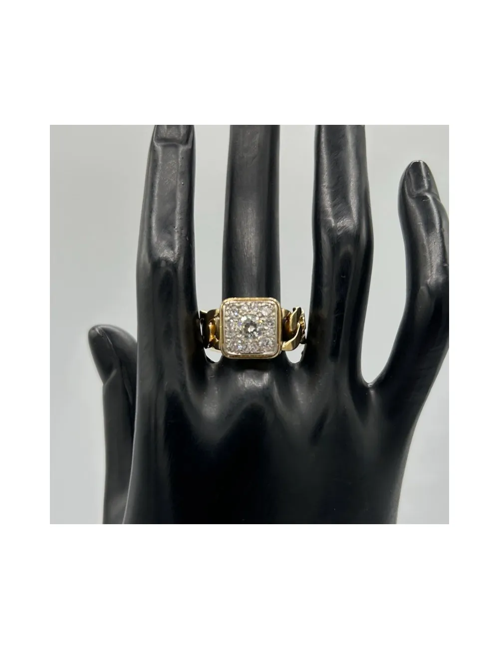 Anello in oro giallo e Diamanti