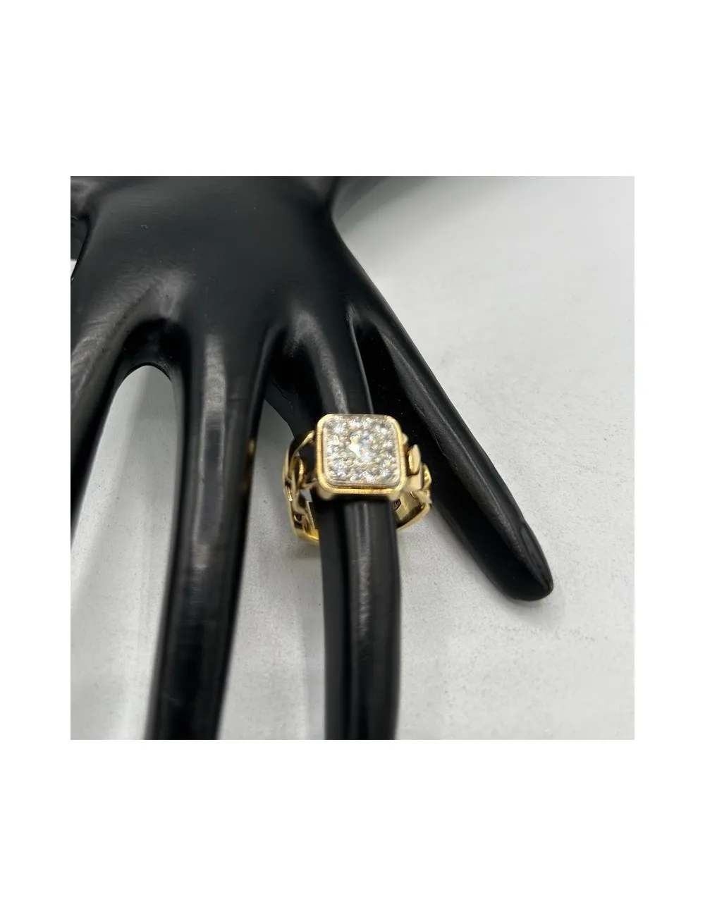 Anello in oro giallo e Diamanti