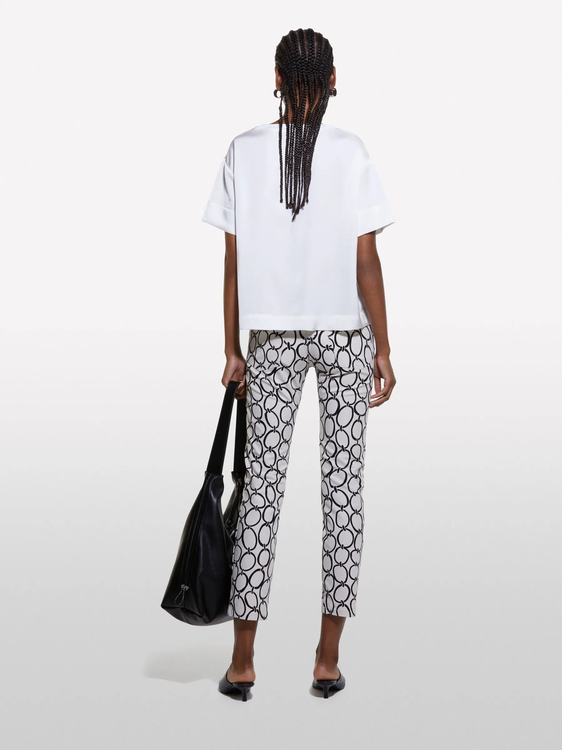 Blusa bianca a maniche corte