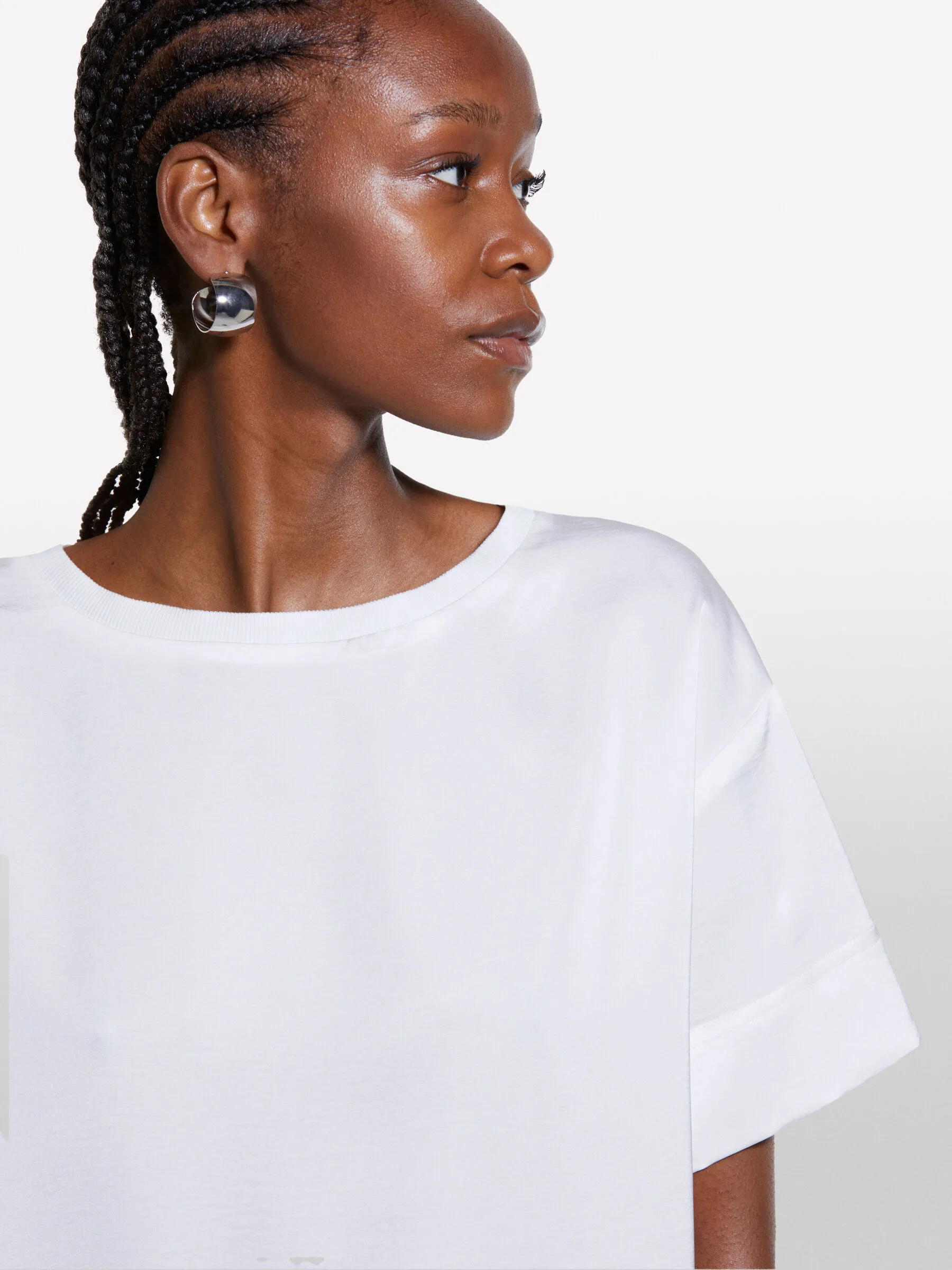 Blusa bianca a maniche corte