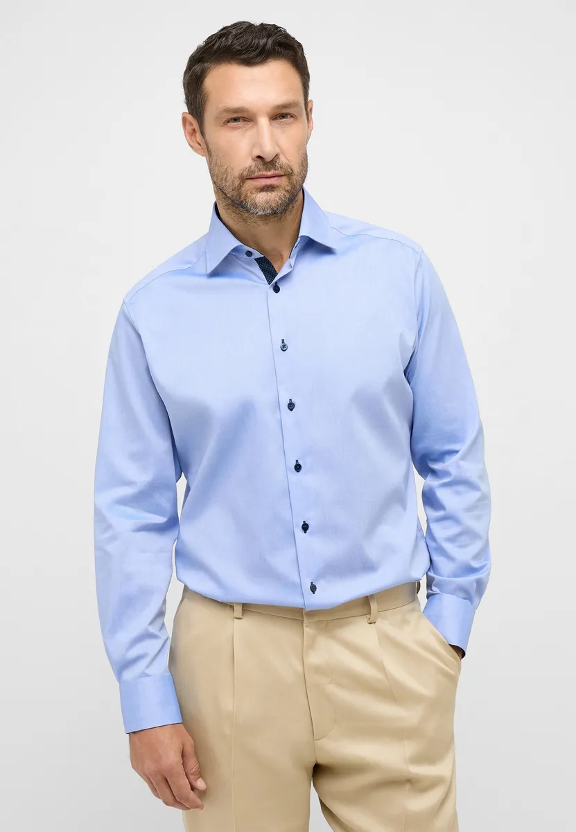 Camicia celeste eterna modern fit in cotone no stiro