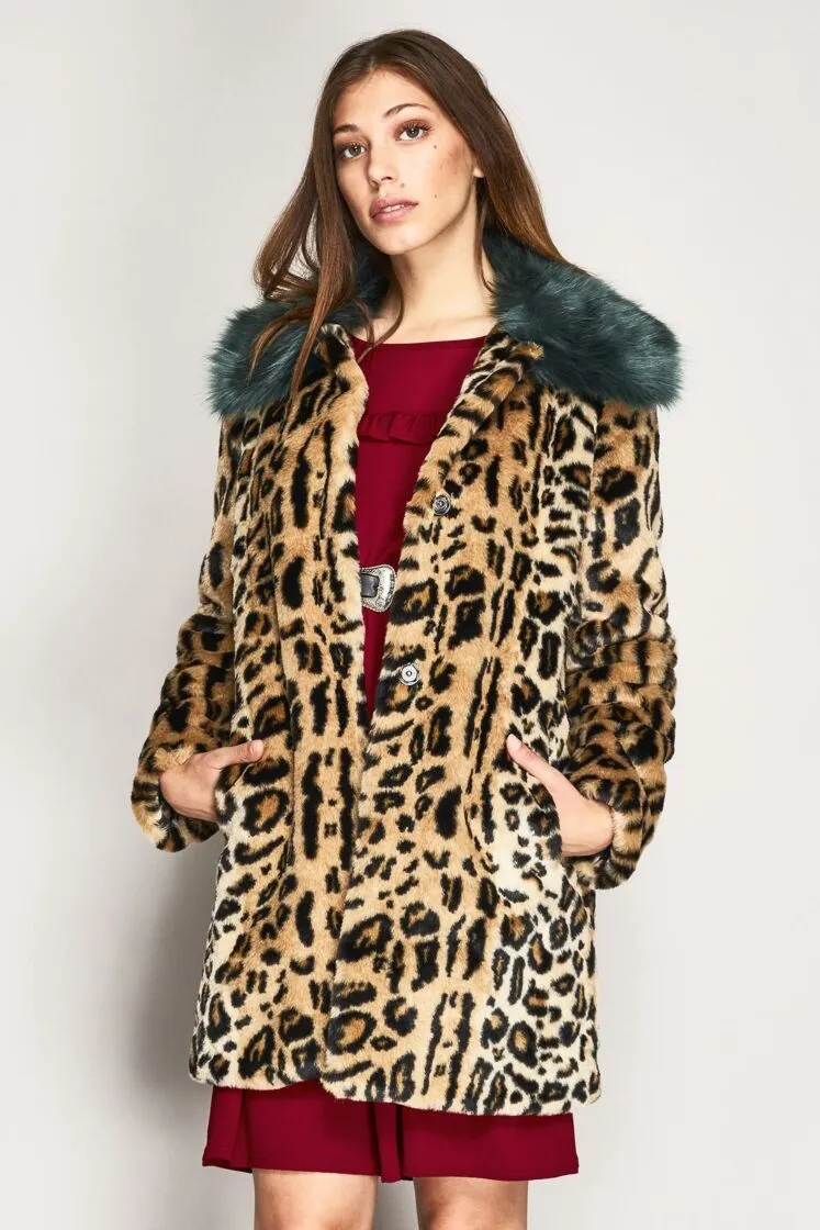 Cappotto In Finta Pelliccia Con Collo Staccabile
