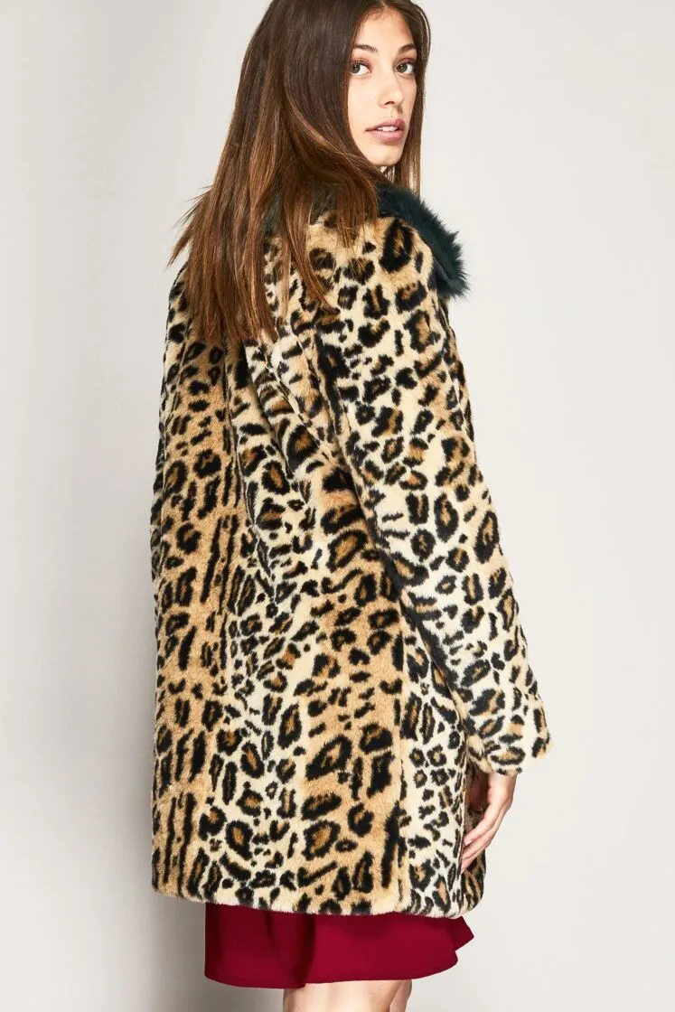 Cappotto In Finta Pelliccia Con Collo Staccabile