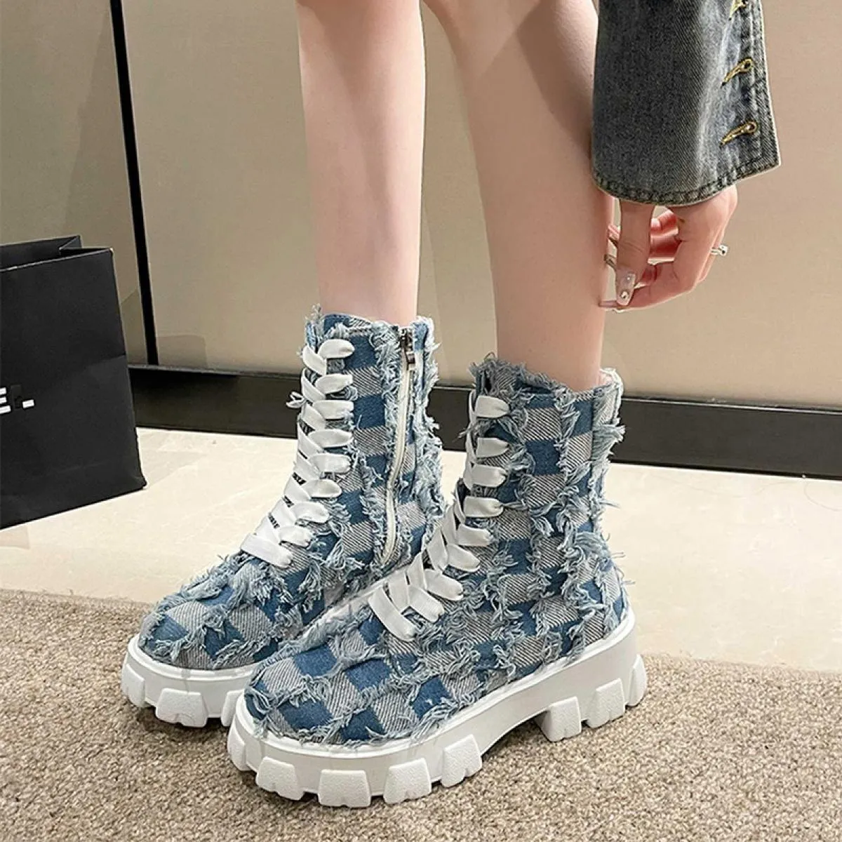Chelsea Stivali Alla Caviglia Lace Up Punta Rotonda Scarpe da Donna Punk 2023 Inverno Nuovo Goth Stivali da Moto Gladiatore Dell
