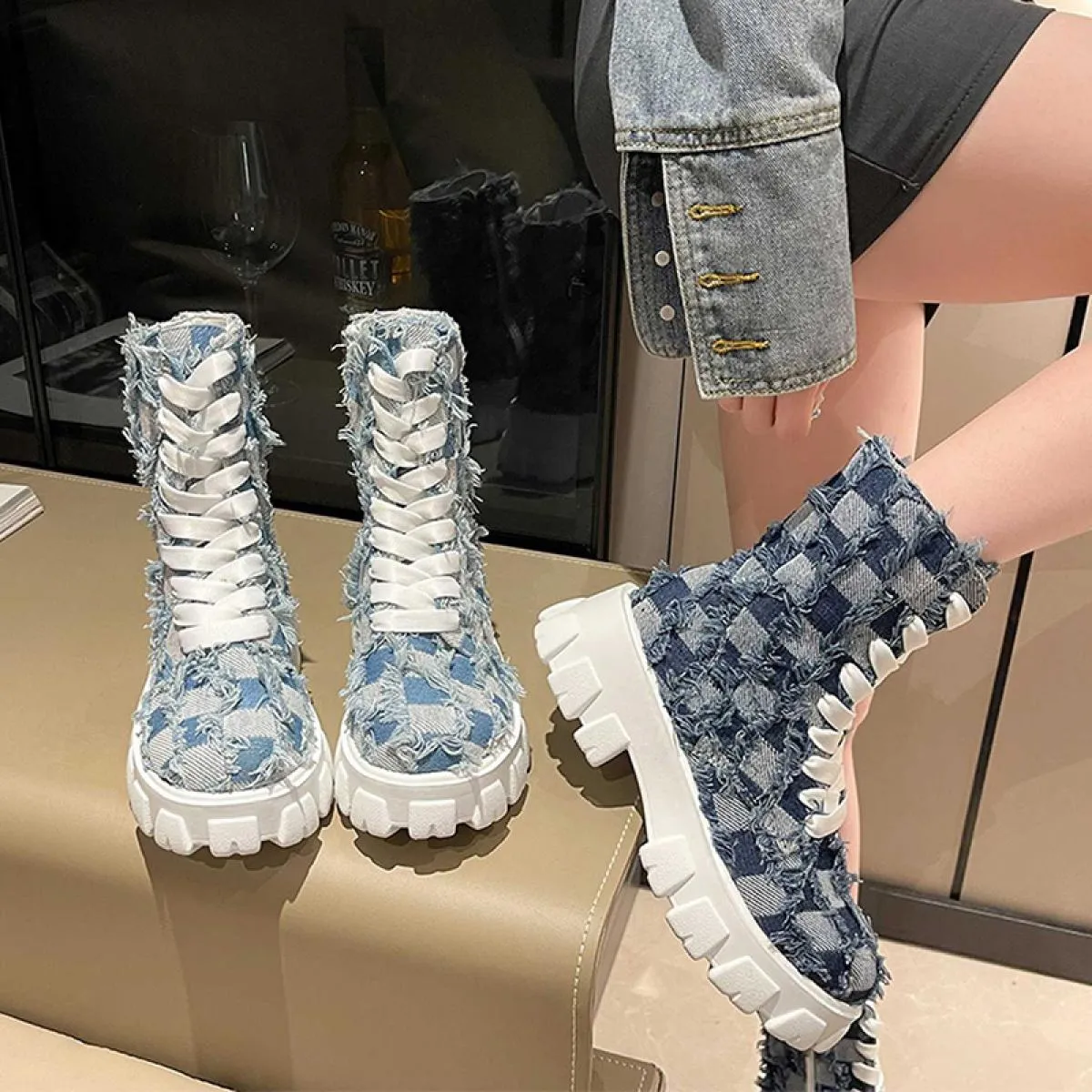 Chelsea Stivali Alla Caviglia Lace Up Punta Rotonda Scarpe da Donna Punk 2023 Inverno Nuovo Goth Stivali da Moto Gladiatore Dell