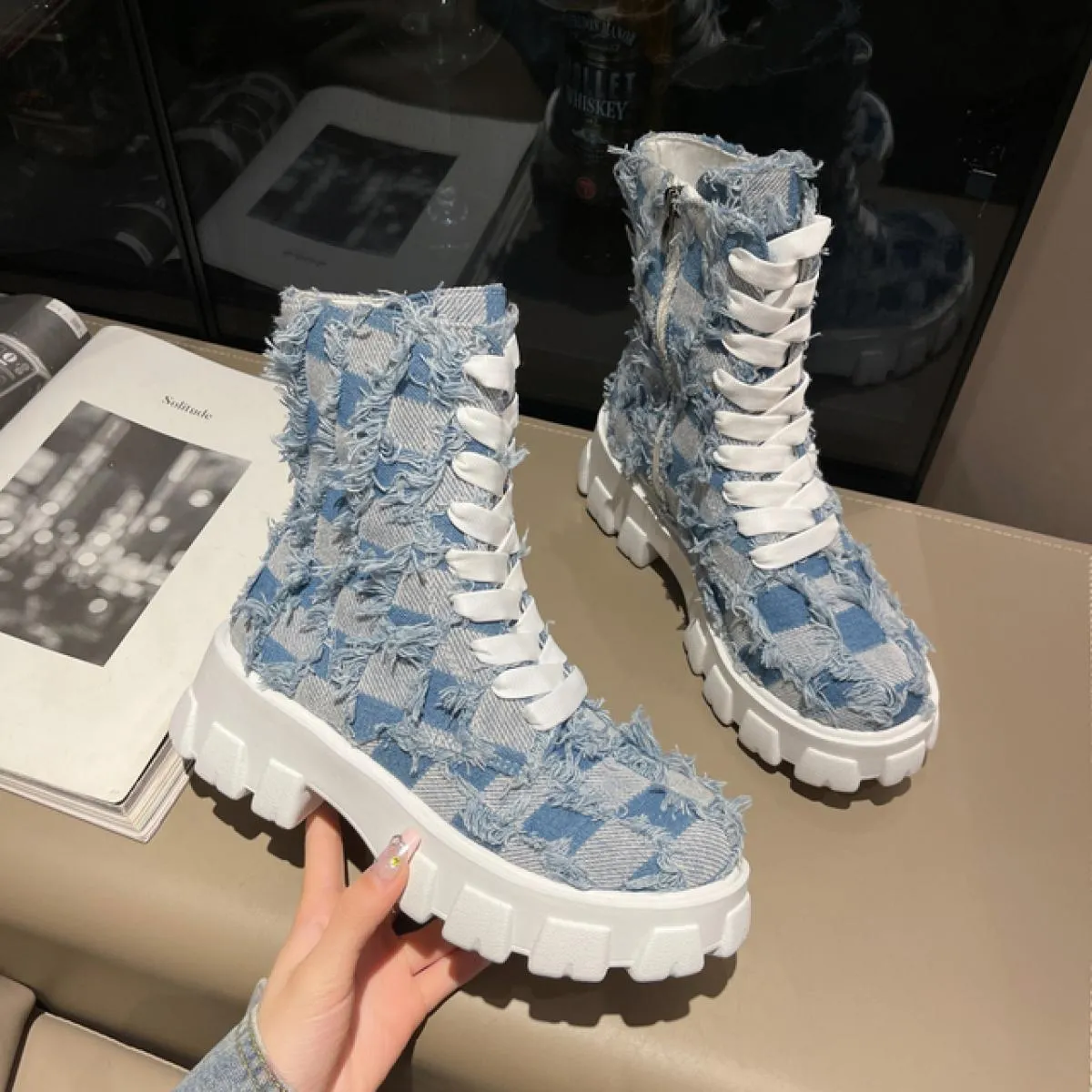 Chelsea Stivali Alla Caviglia Lace Up Punta Rotonda Scarpe da Donna Punk 2023 Inverno Nuovo Goth Stivali da Moto Gladiatore Dell