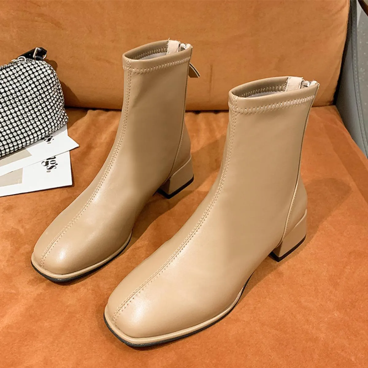 Chunky Donne Chelsea Stivali Tacchi Medi Moda Inverno Scarpe Alla Caviglia 2023 Nuove Pompe Casual Stivali Da Moto Goth Punta Qu