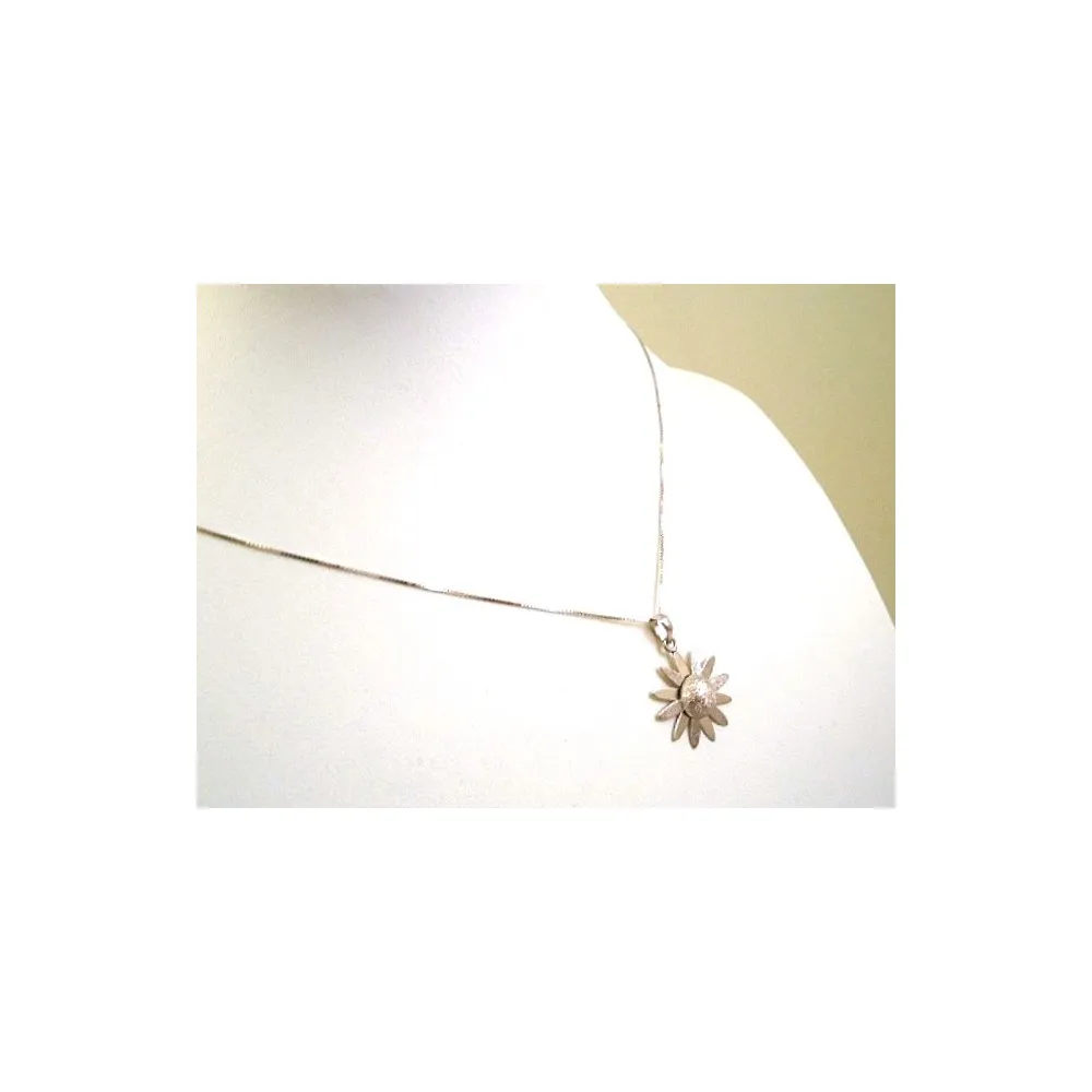 COLLANA DA DONNA IN ORO BIANCO 18 KT CON MARGHERITA