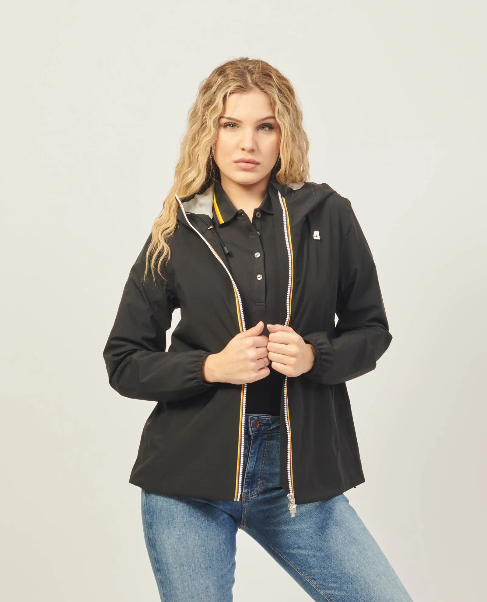 Giacca corta K-way Marguerite con cappuccio e logo