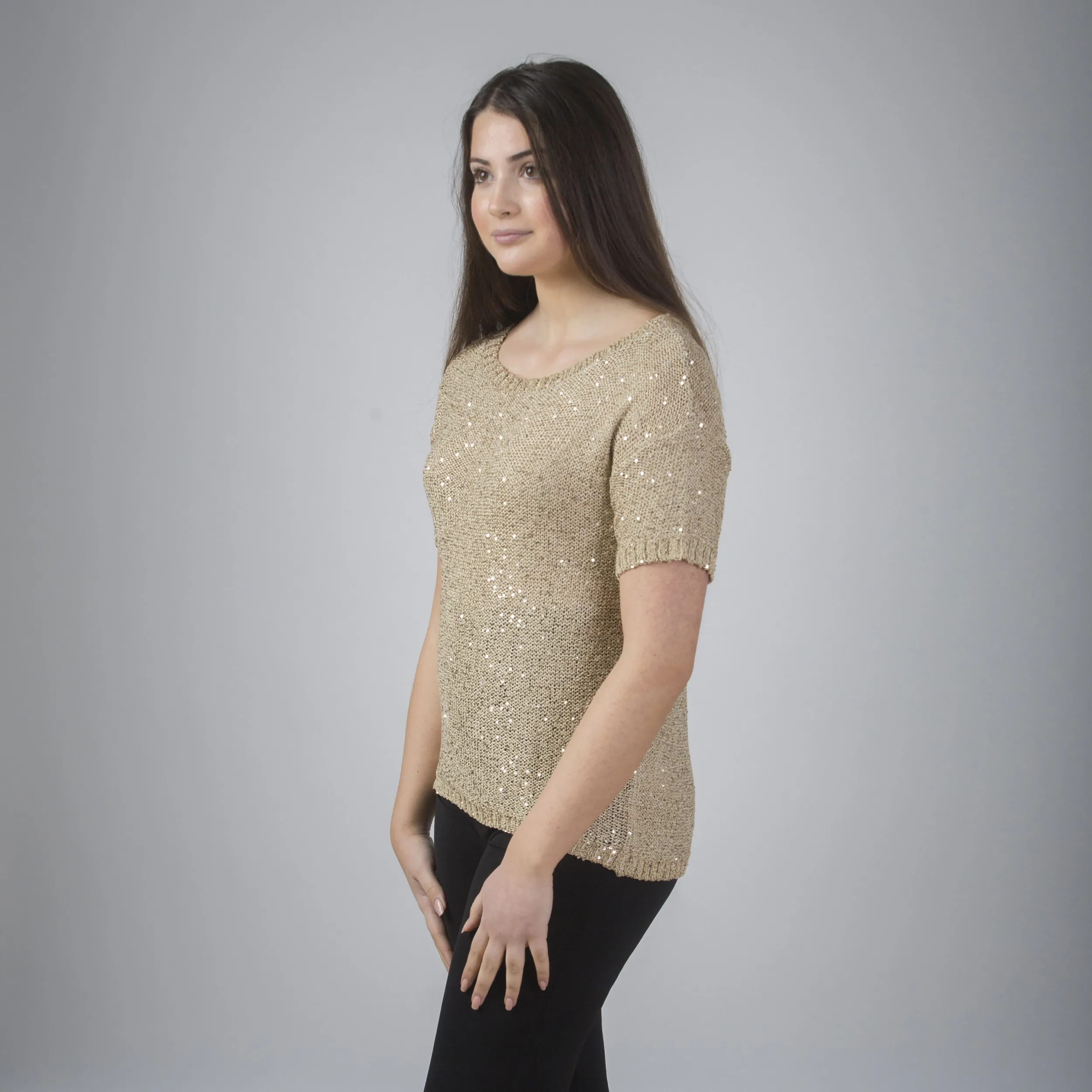 Maglia con micropaillettes a mezza manica