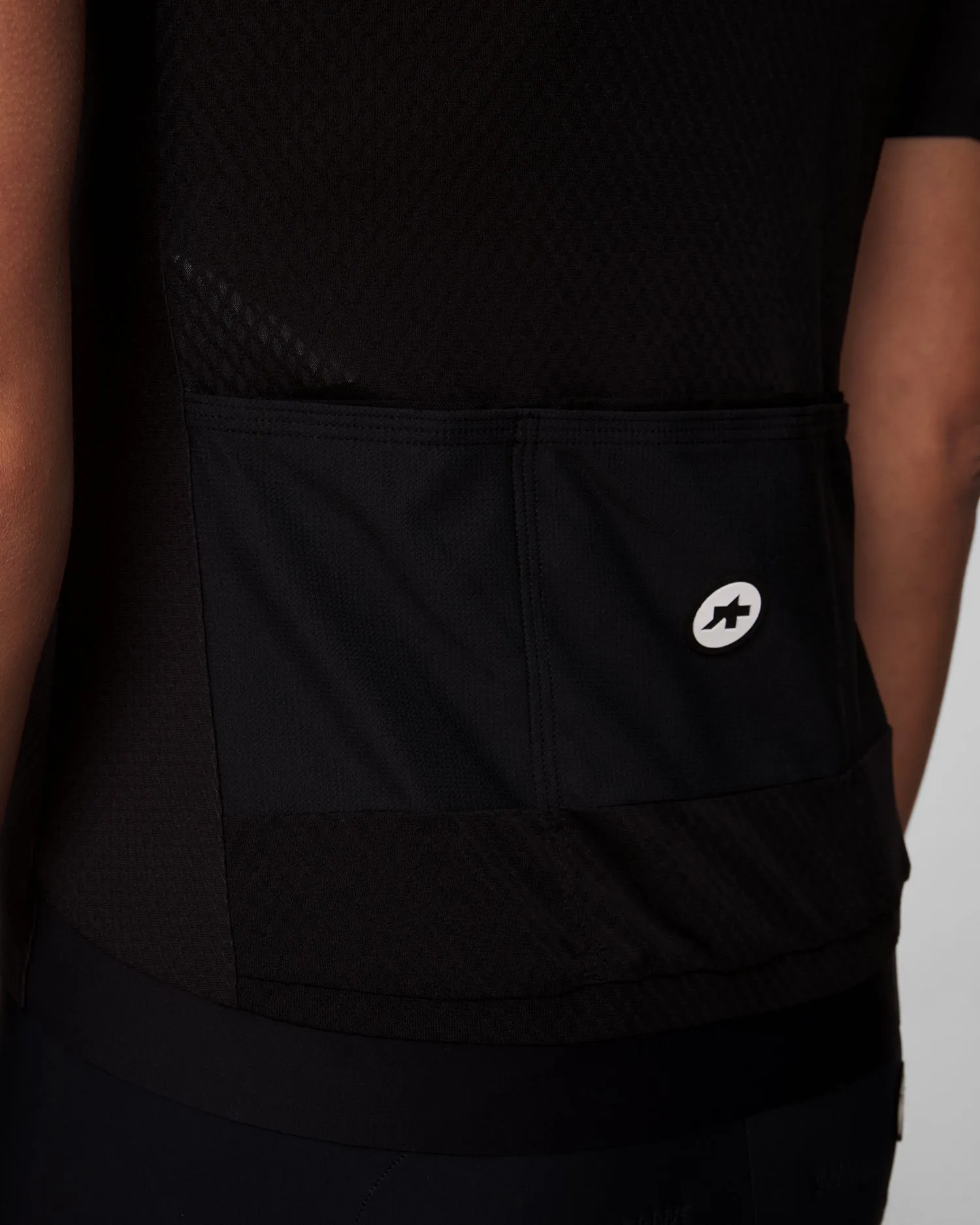Maglietta nera da ciclismo da donna Assos Uma GT Jersey S11 1220379-18