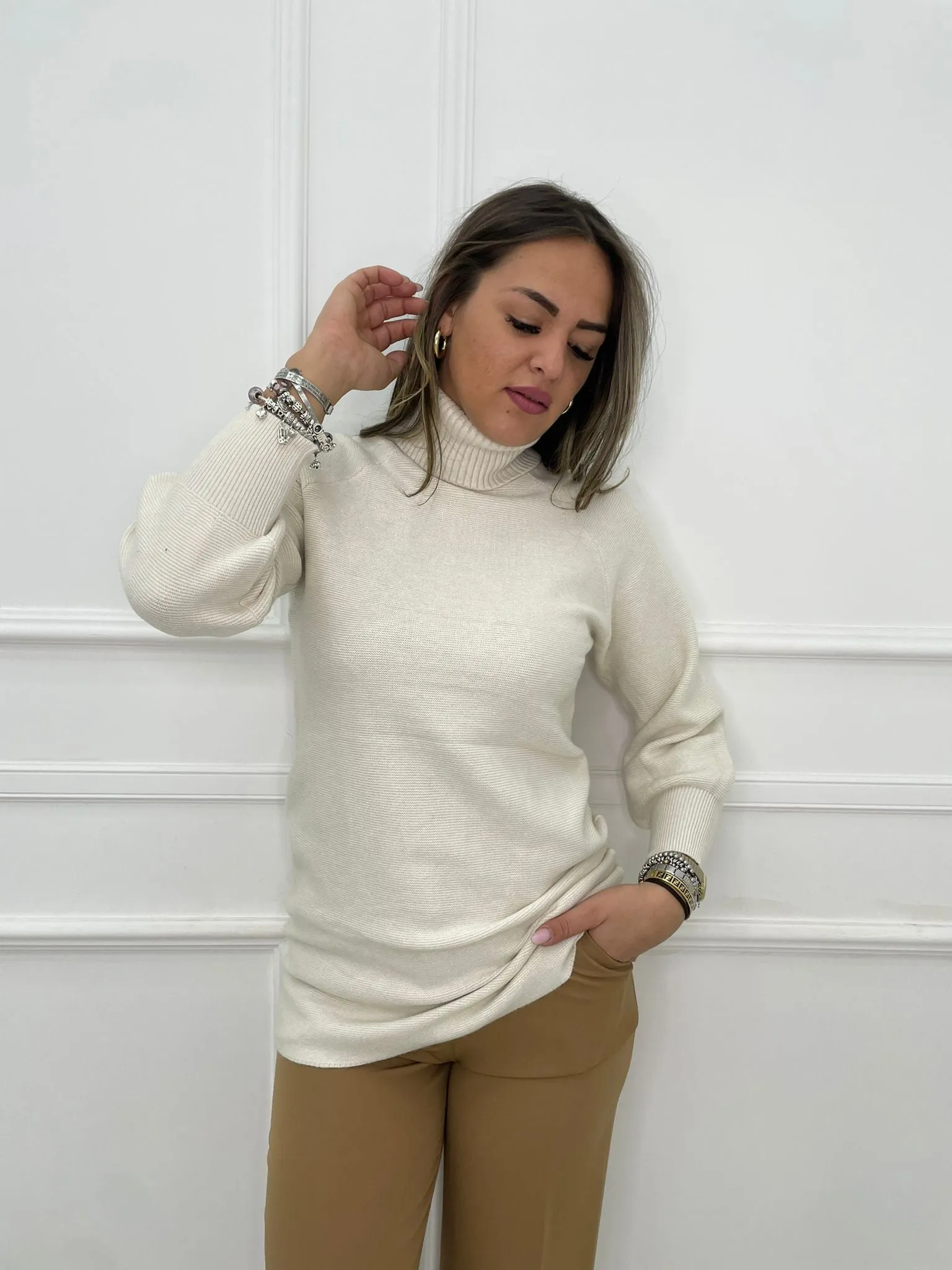 Maglione over collo alto tinta unita