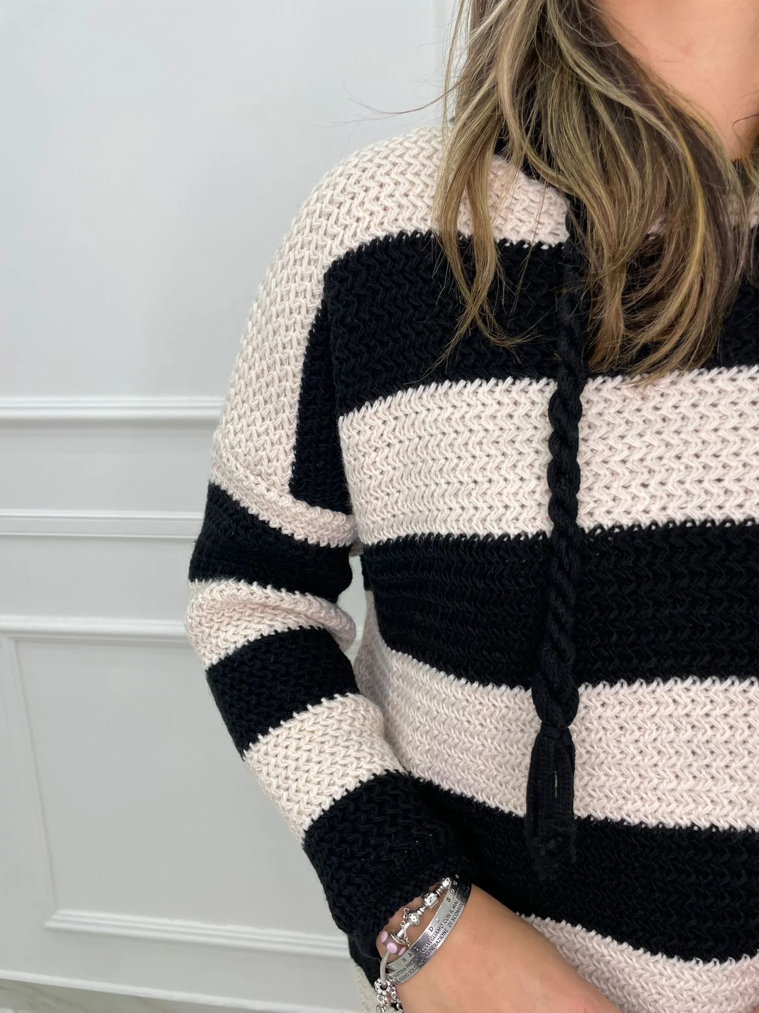 Maglione over trama treccia con cappuccio