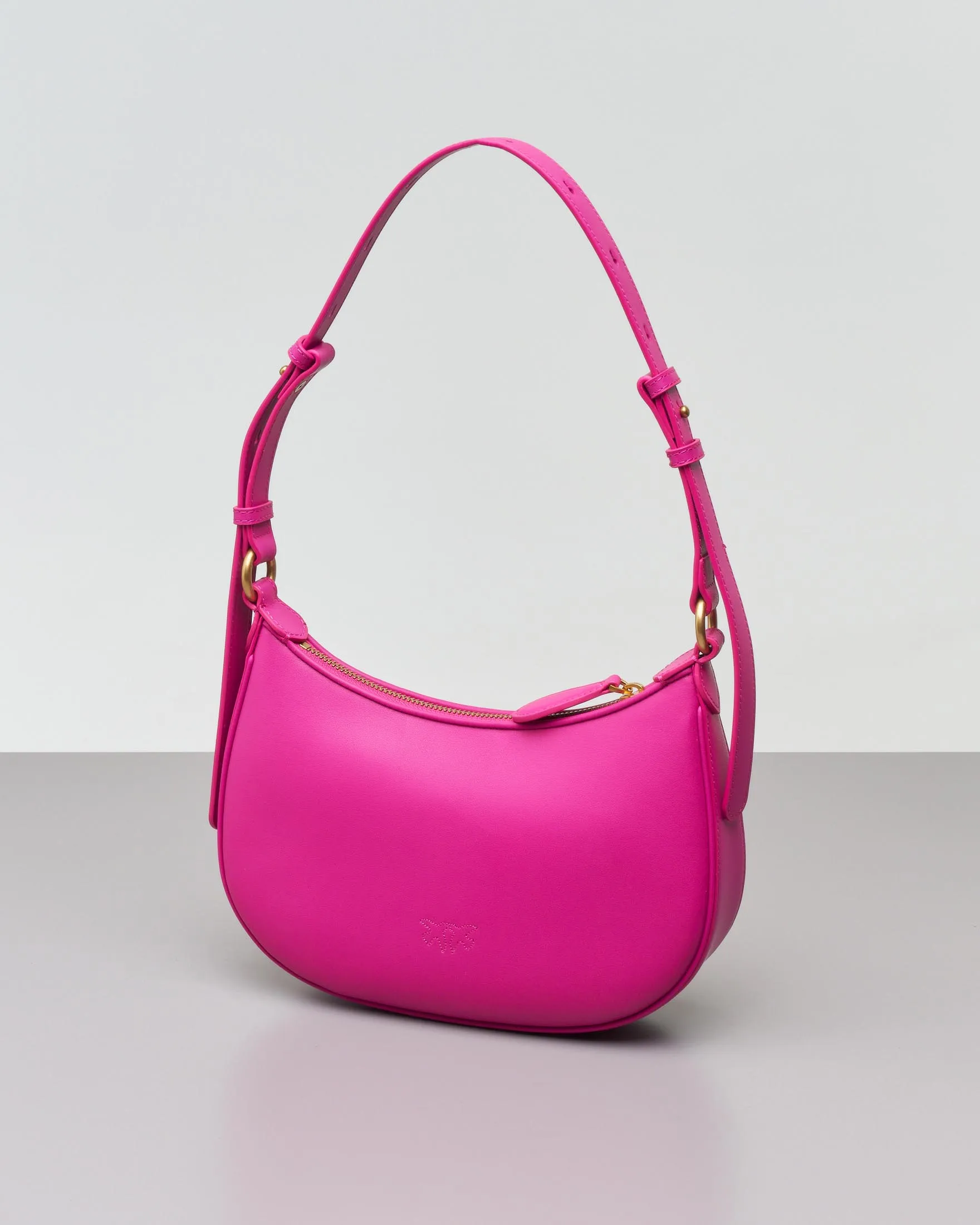 Mini Love Bag Half Moon in pelle liscia rosa bubble con logo Love Birds dorato in metallo frontale