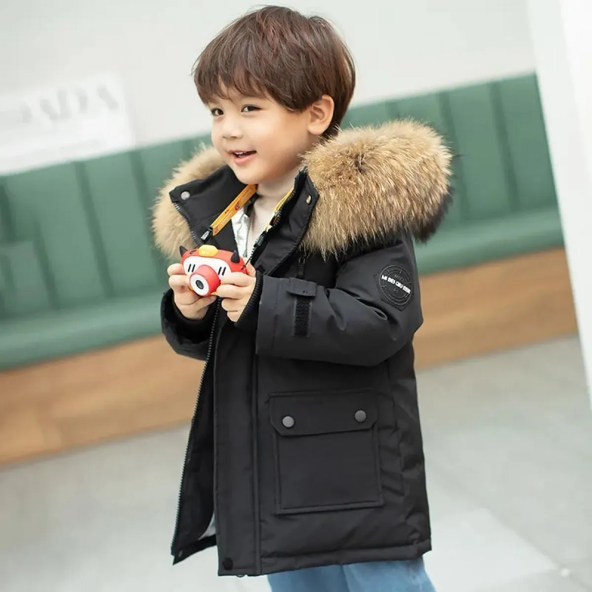 Nuovi bambini Piumino invernale Vestiti per ragazzo Cappotto caldo con cappuccio spesso Parka per bambini Vera pelliccia Primave