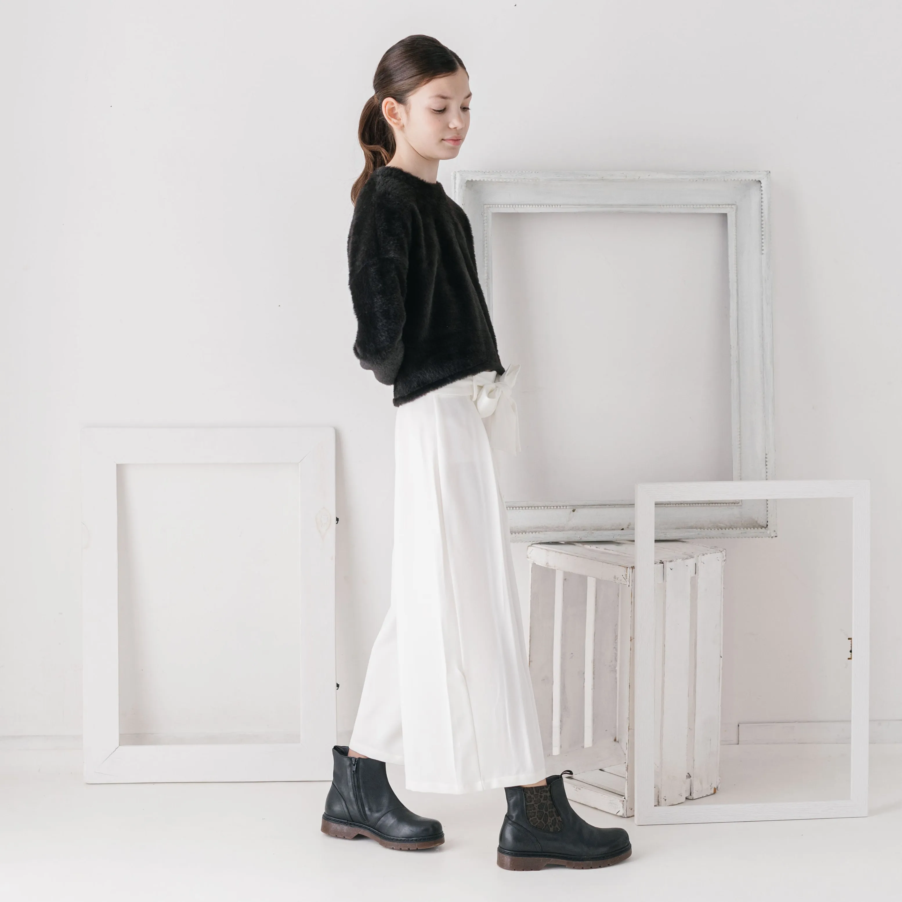 PANTALONE AMPIO CON FIOCCO
