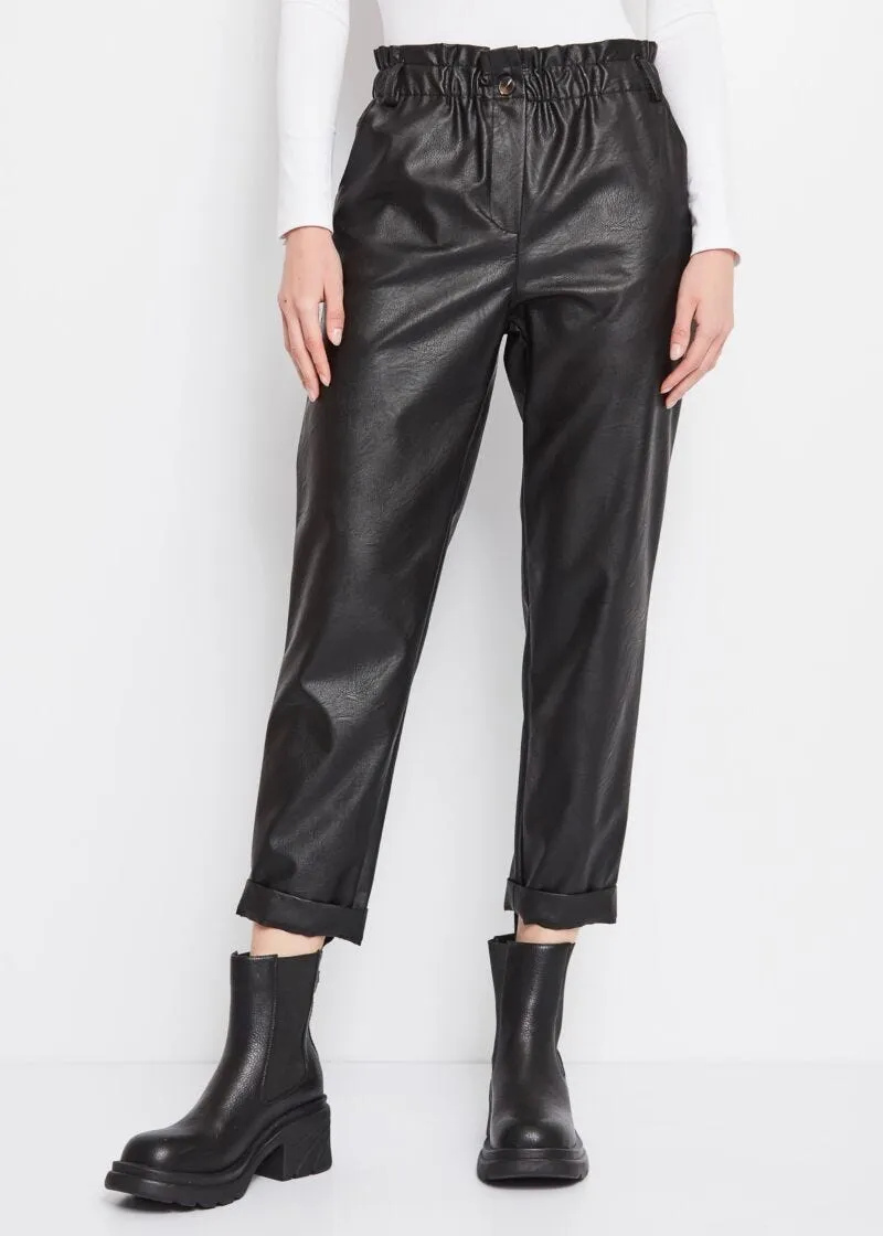 Pantaloni cropped in simil pelle