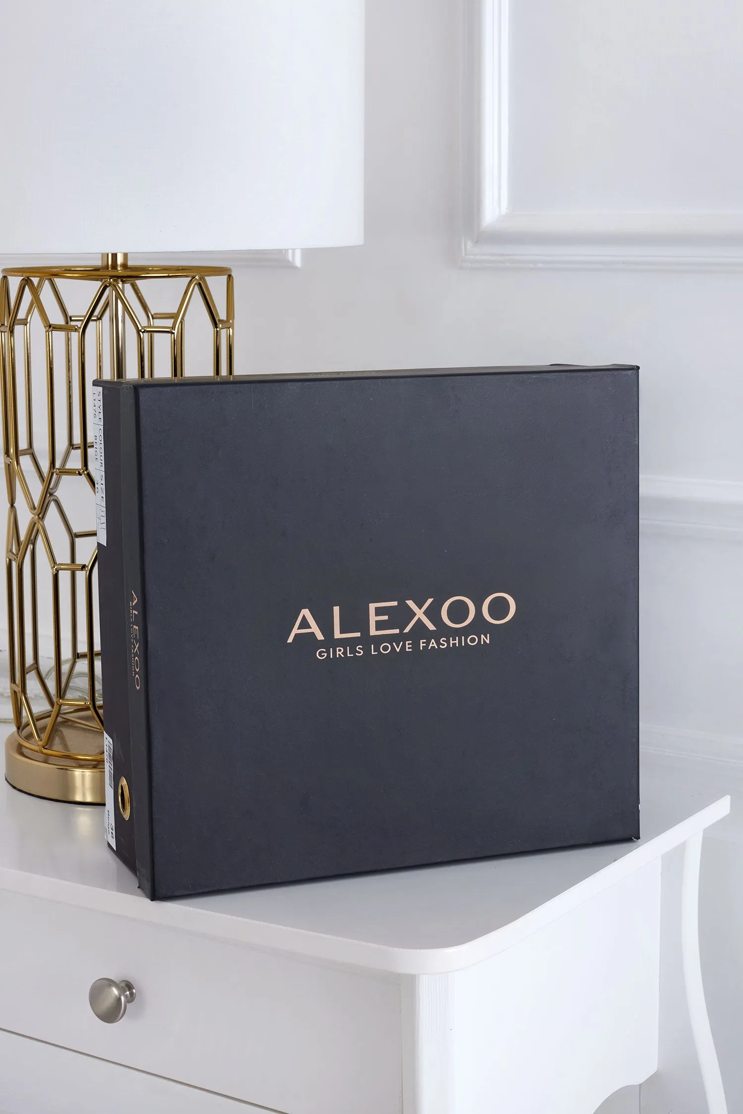PAOLA - Tronchetti beige Alexoo con gioiello alla caviglia
