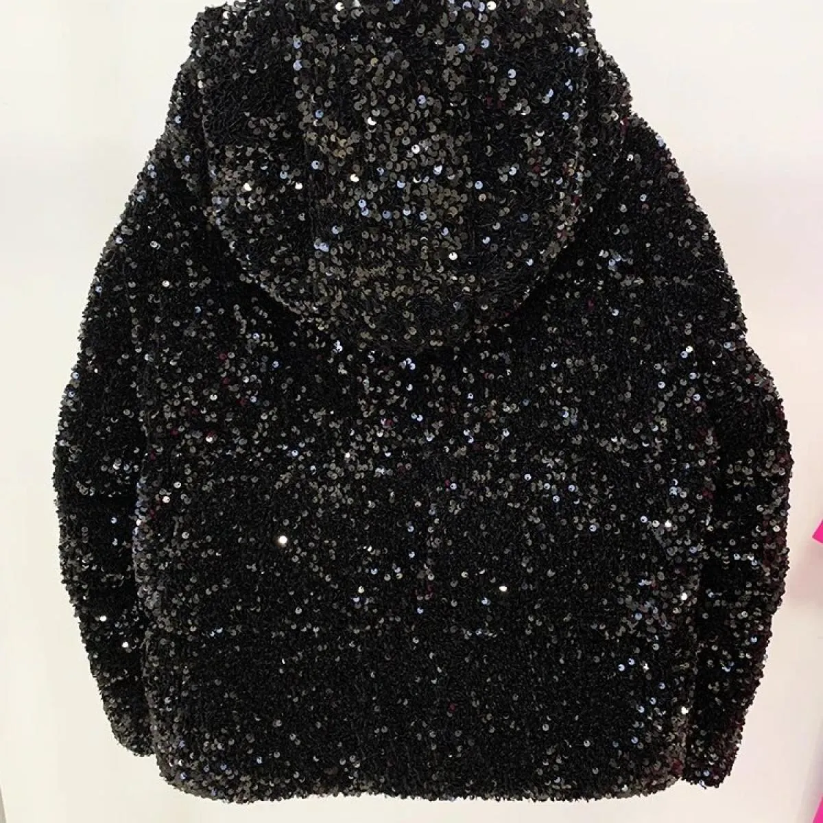 Piumino gonfio con cappuccio con paillettes scintillanti da donna del cappotto invernale più nuovo di High Street 2023