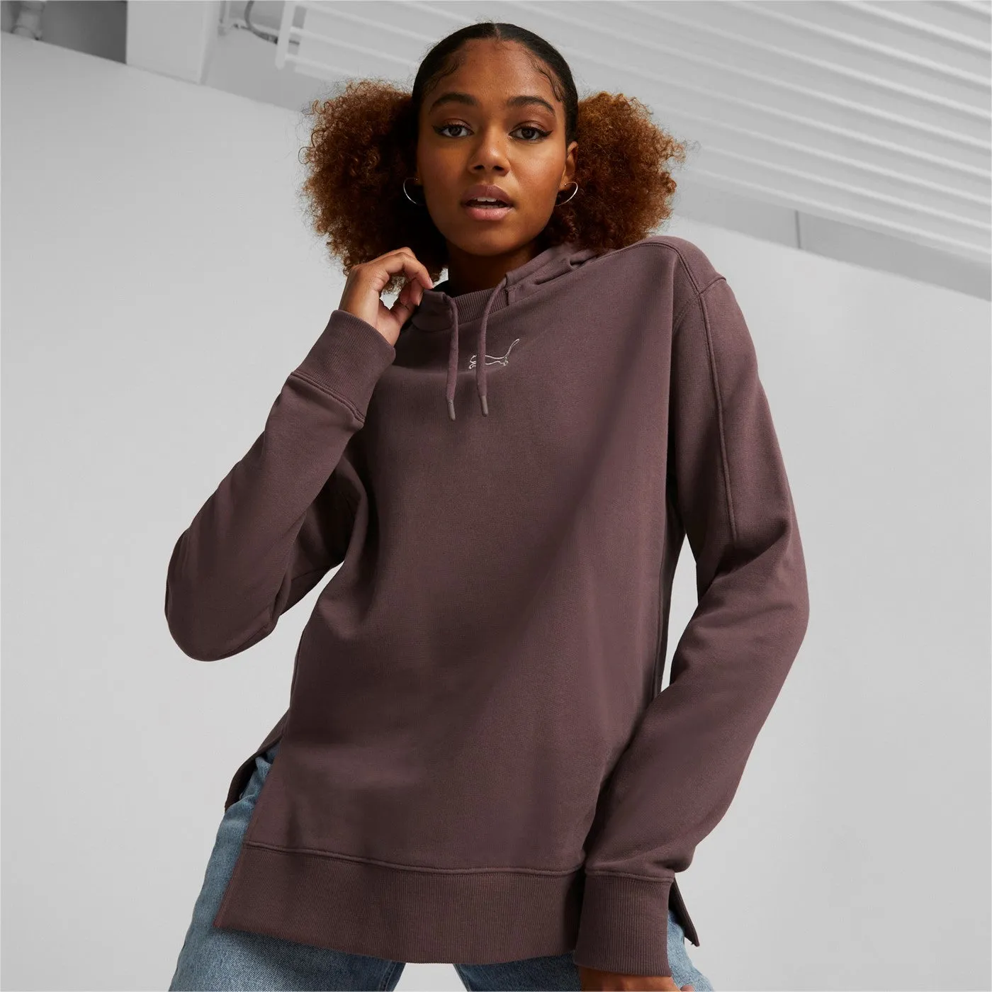 Puma Felpa da donna con cappuccio HER Hoodie TR 849831 75 dusty plum
