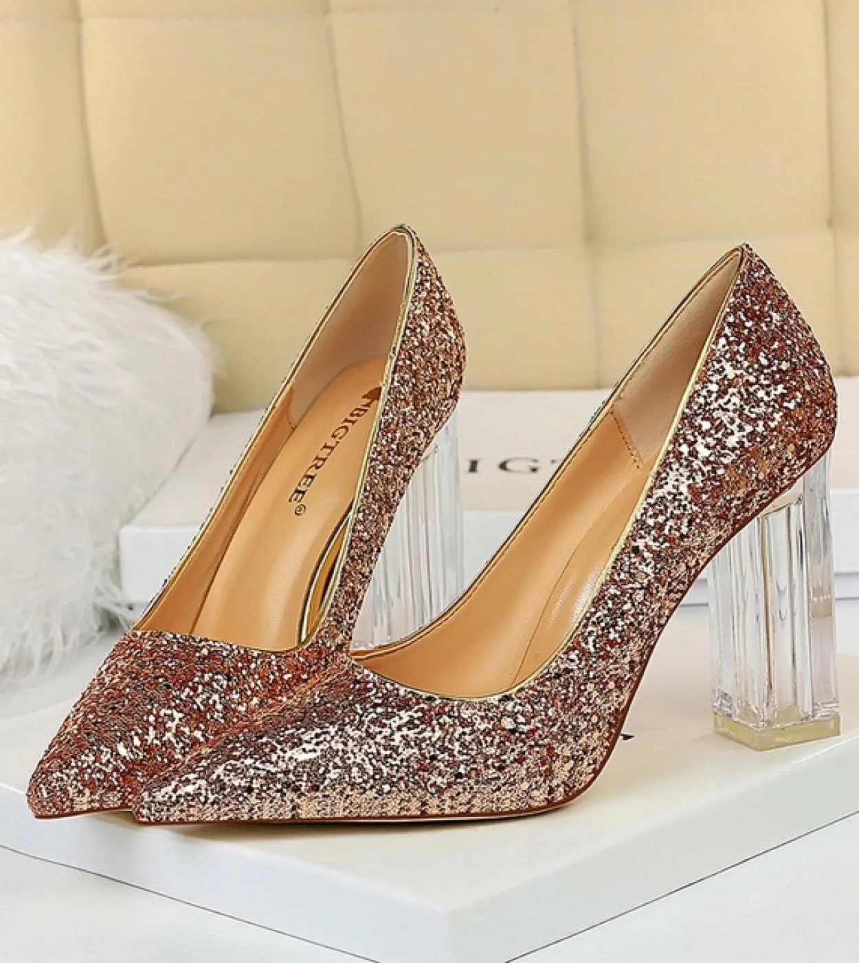 Scarpe con tacchi alti trasparenti Scarpe argento da donna Scarpe con tacco grosso Scarpe da sposa Décolleté dorati da donna
