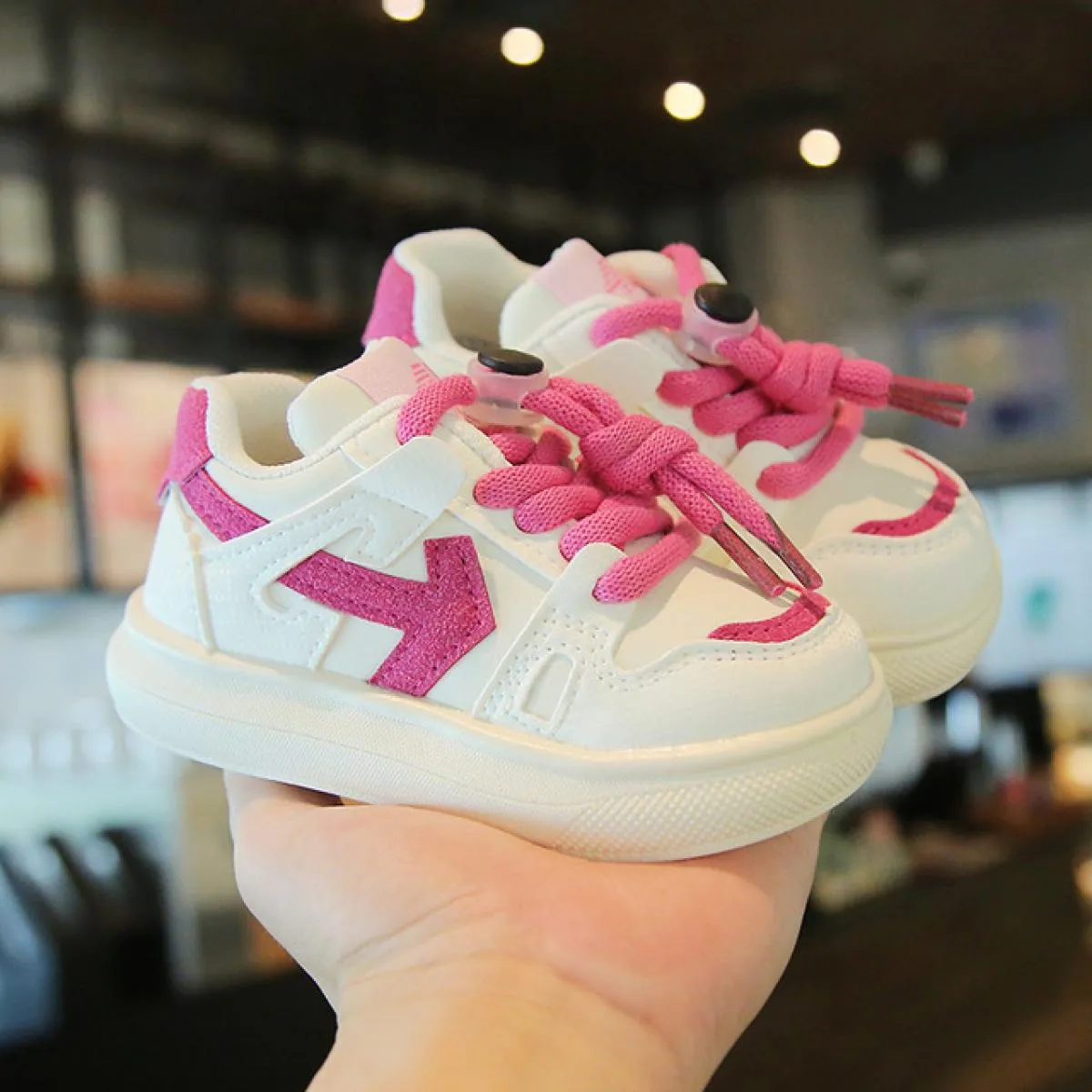 Scarpe da ginnastica per allenamento sportivo per bambini Scarpe basse per lacci Scarpe da corsa per bambini all'aperto Scarpe c