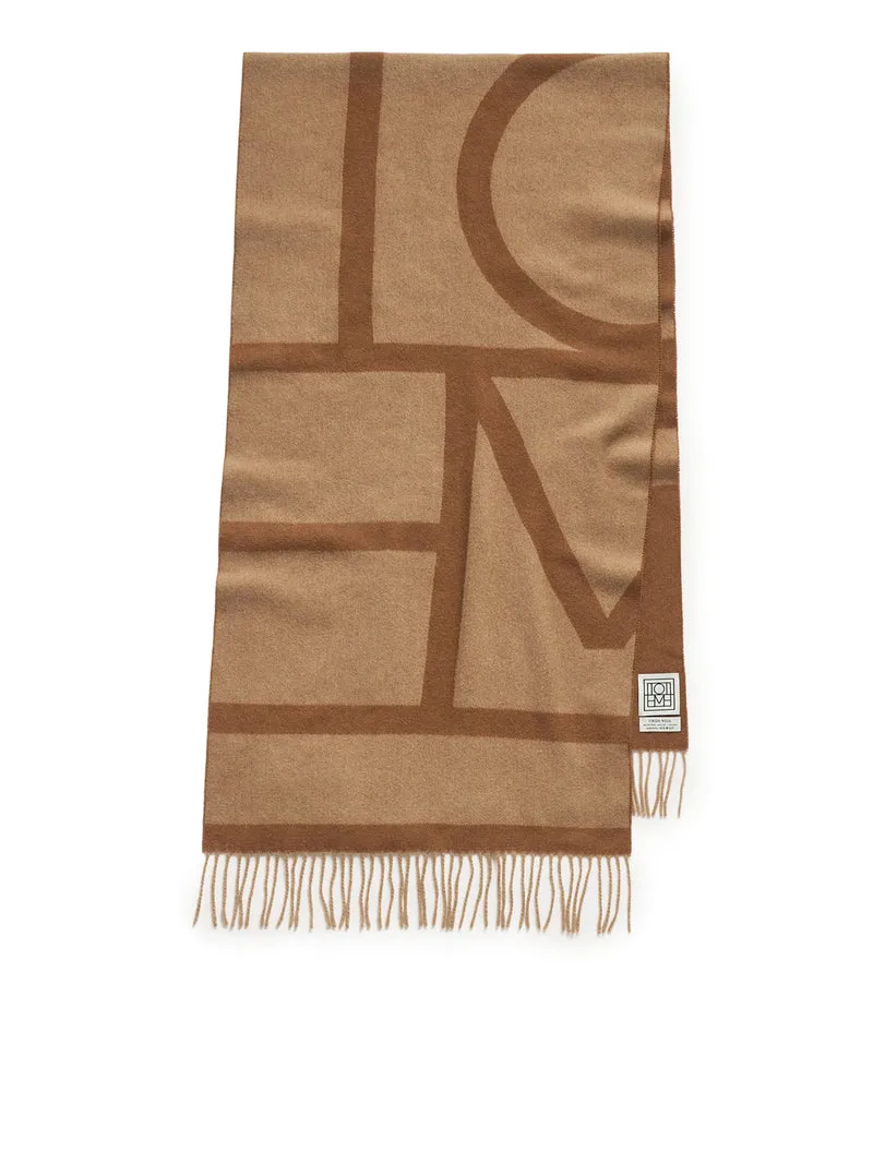 Sciarpa in lana jacquard monogramma cammello