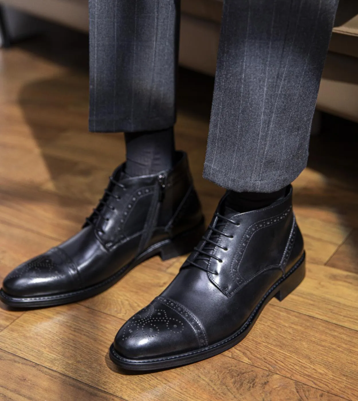 Stivaletti da uomo di lusso in stile italiano nuovo in vera pelle 2023 Abito da uomo brogue da uomo di moda fatto a mano di marc
