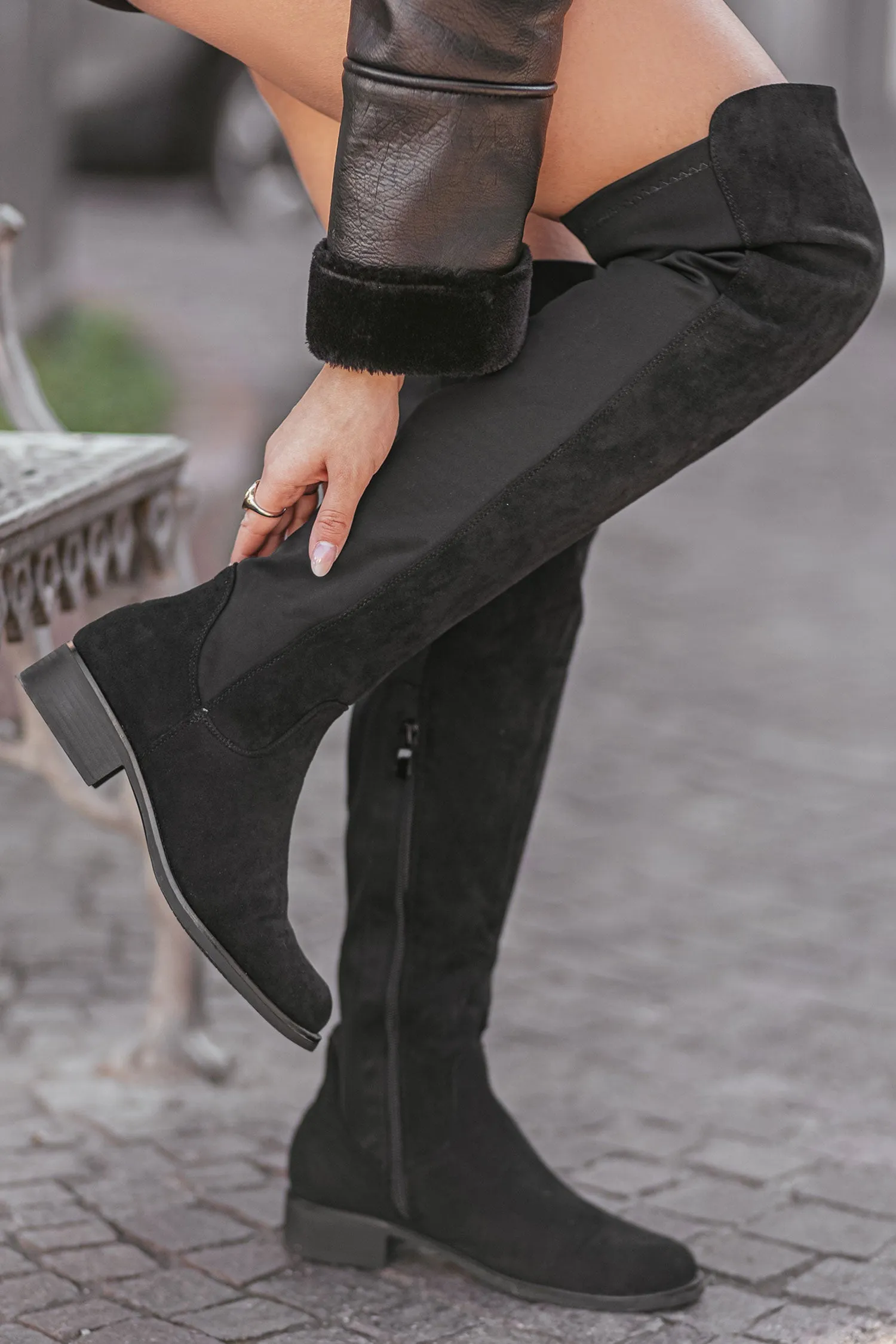 Stivali alla coscia con fascia elastica Neri