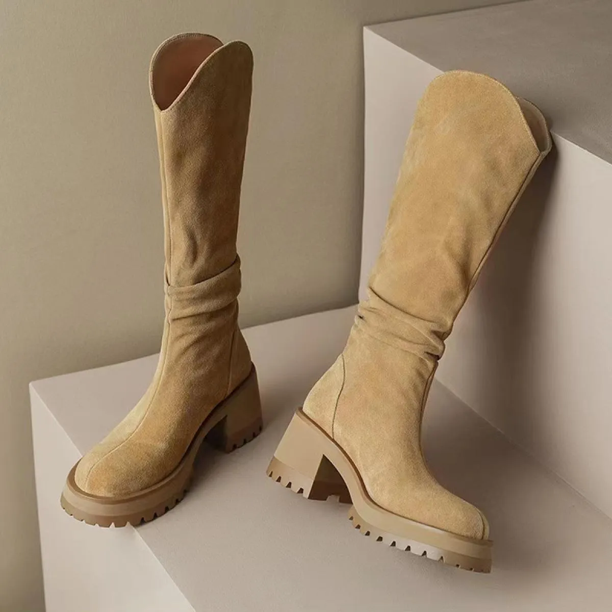 Stivali Chelsea alti al ginocchio da donna Scarpe con tacco medio in pelle scamosciata spessa Nuova tendenza 2023 Stivali da mot