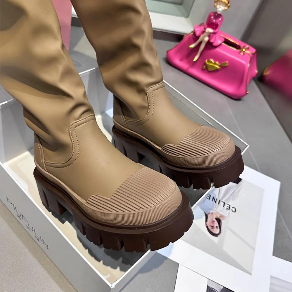 Stivali Chelsea alti al ginocchio invernali scarpe con plateau da donna tacco medio nuova tendenza 2023 stivali da moto Fad Snow