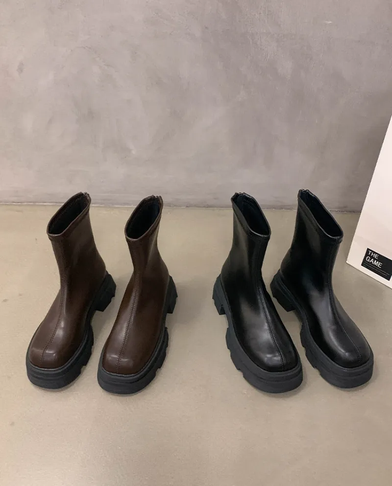 Stivali Chelsea da donna in autunno e inverno Nuovo stile Stivali corti sottili stile britannico Stivali da donna piccoli con ta