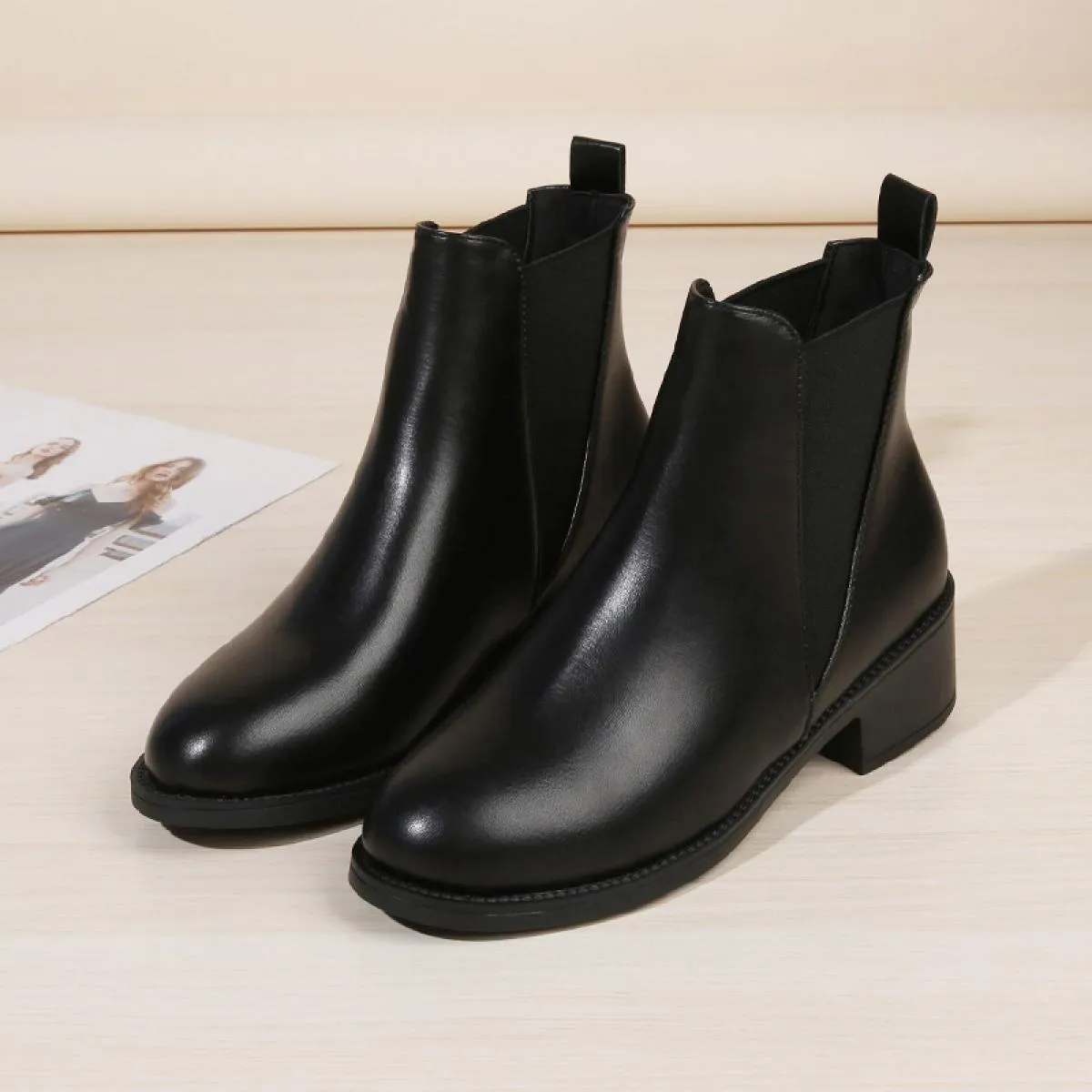 Stivali Chelsea Donna Caviglia Fad Chunky Goth Scarpe con tacco medio Stivali da moto 2023 Nuovo Inverno Casual Gladiatore di sp