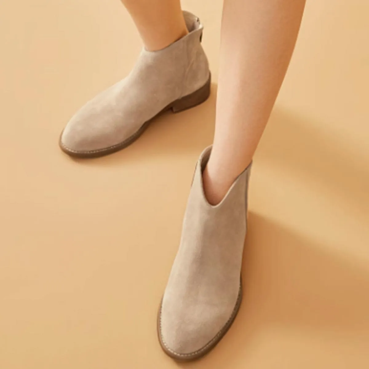 Stivali da donna con tacco medio alla caviglia Chelsea Scarpe robuste Stivali da moto in pelle scamosciata firmati di tendenza 2