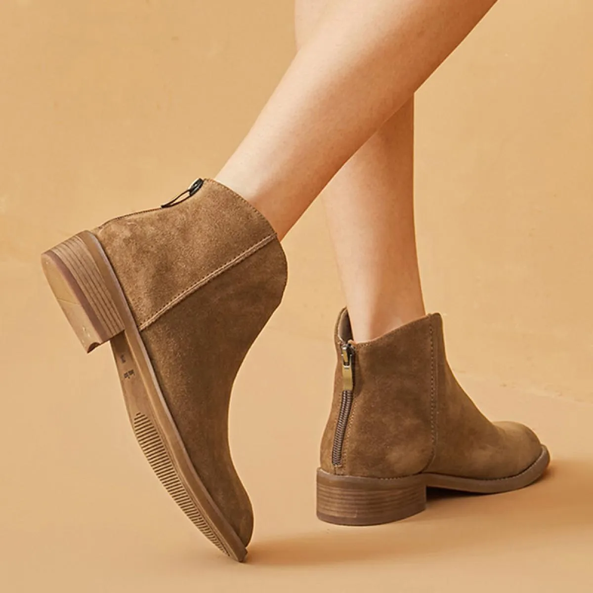 Stivali da donna con tacco medio alla caviglia Chelsea Scarpe robuste Stivali da moto in pelle scamosciata firmati di tendenza 2