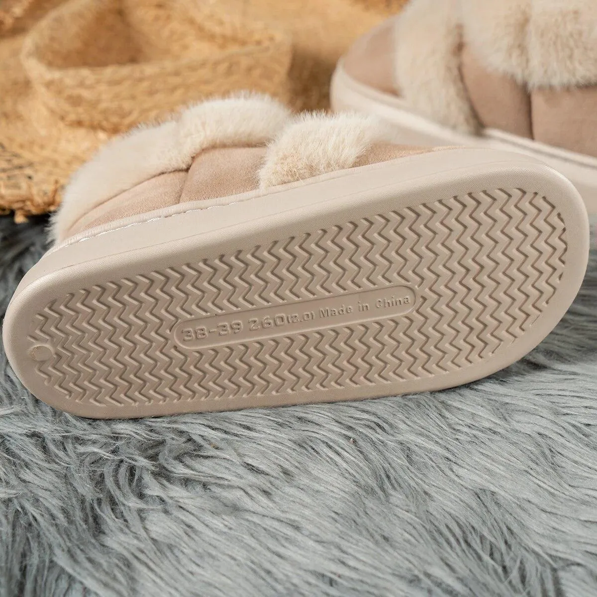 Stivali da neve Chelsea alla caviglia da donna Stivali con plateau in pelliccia Stivali caldi in peluche di nuova moda invernale