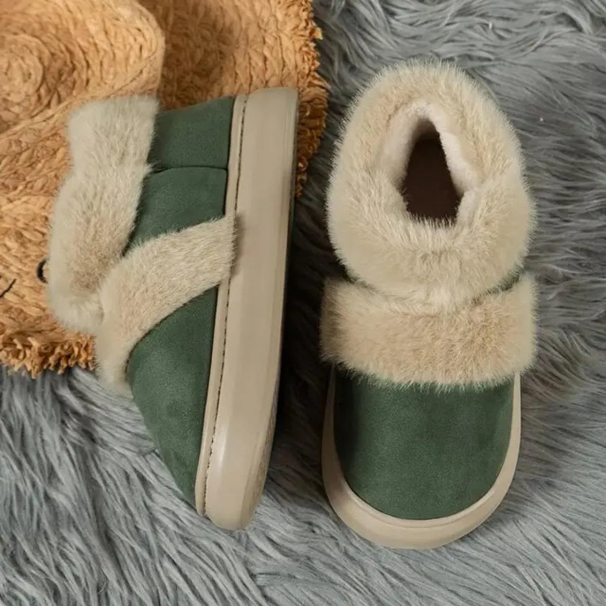 Stivali da neve Chelsea alla caviglia da donna Stivali con plateau in pelliccia Stivali caldi in peluche di nuova moda invernale