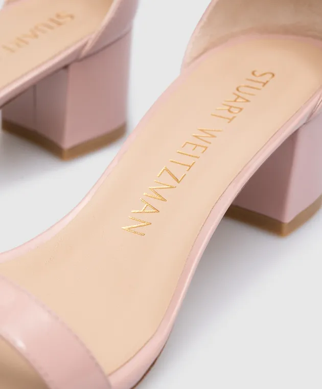 Stuart Weitzman Sandali Simplecurve 50 in vernice rosa SE120