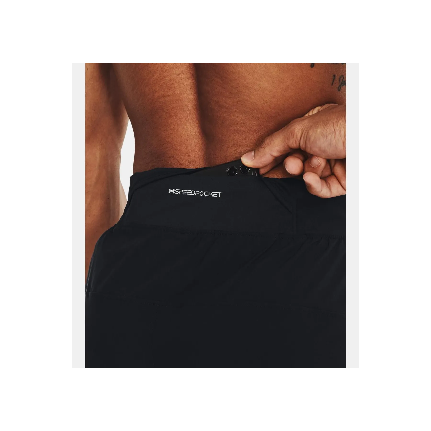 UNDER ARMOUR PANTALONI OUTRUN THE STORM UOMO