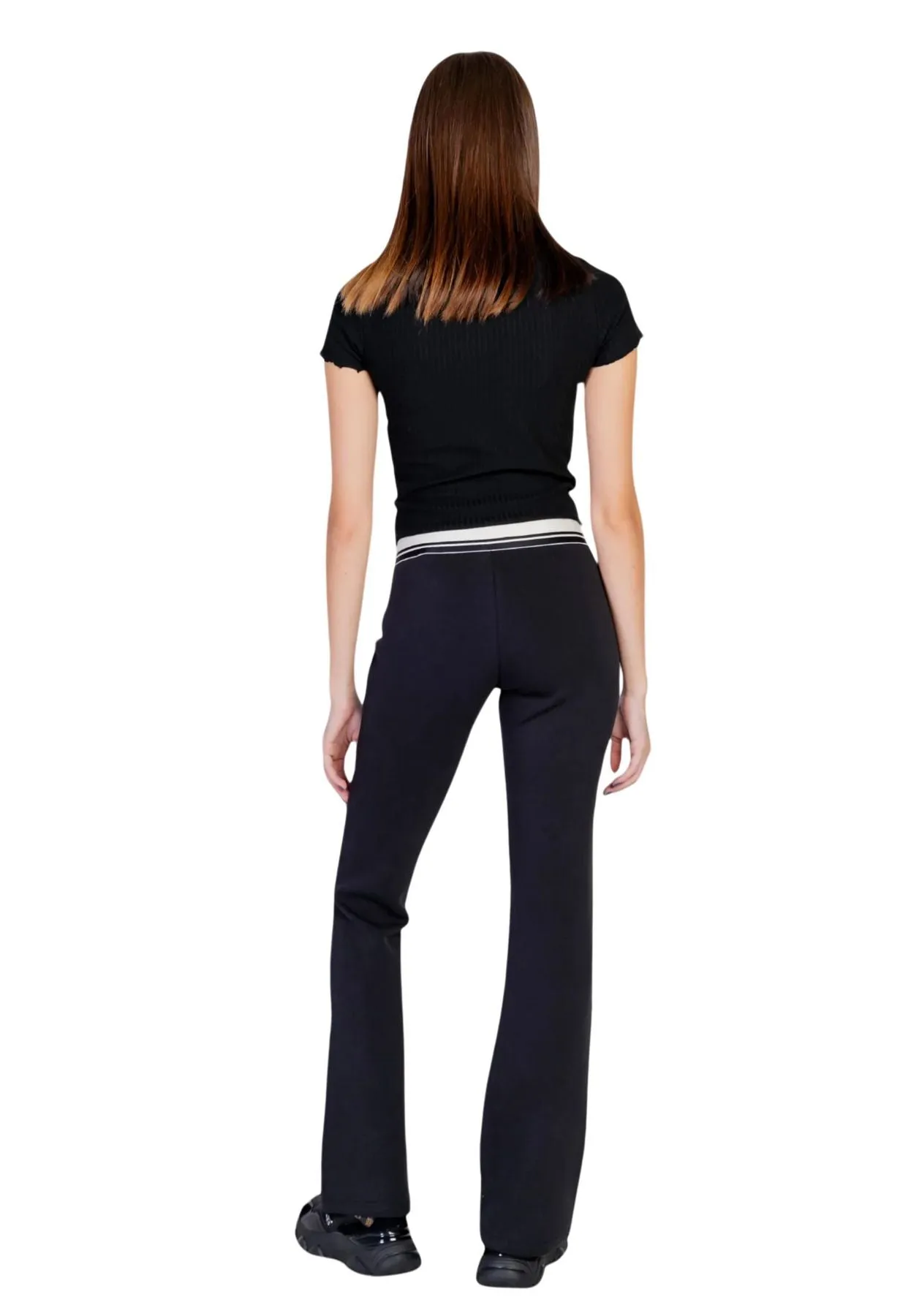 v3bb09kbck2 - Pantaloni - guess