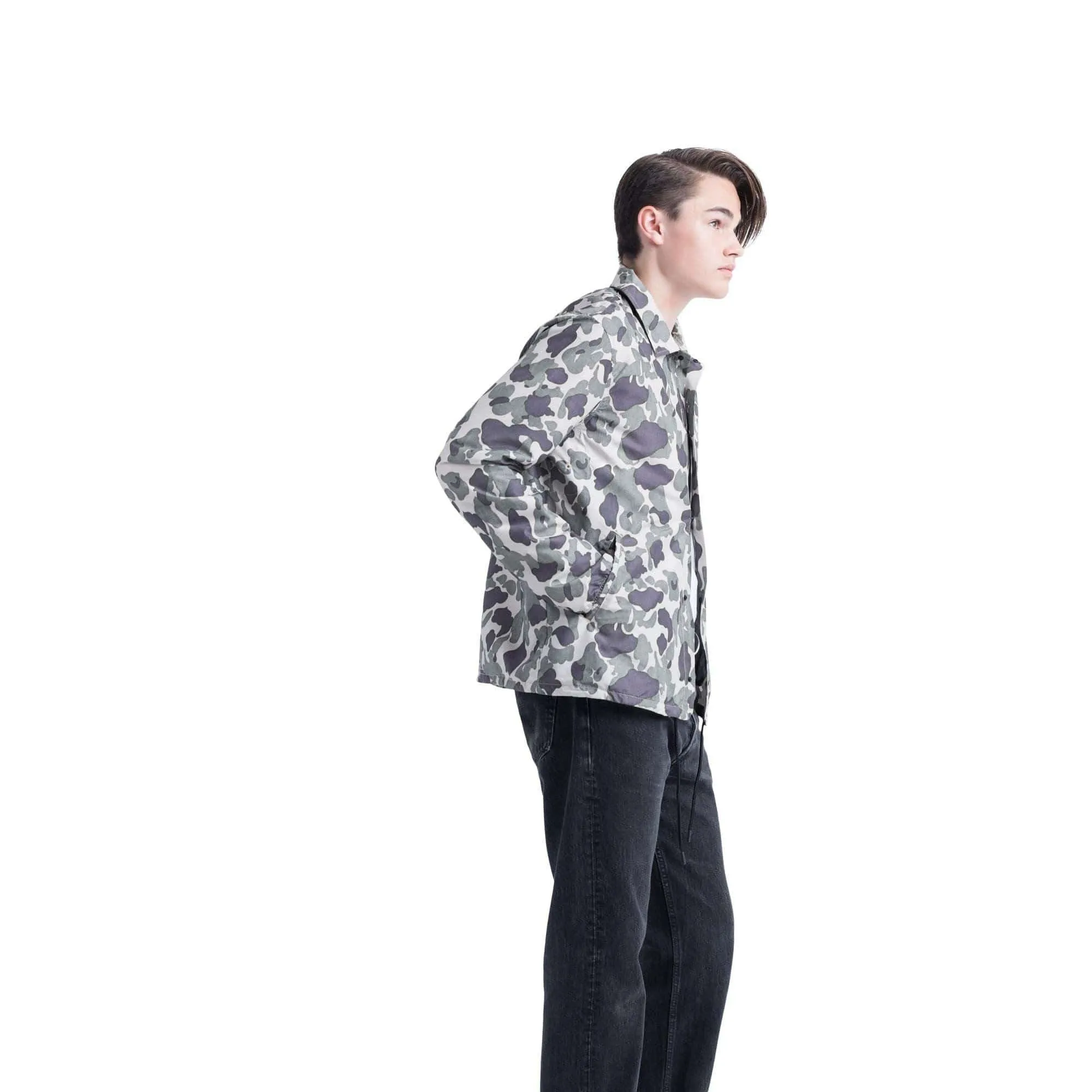 Voyage Coach Frog Camo White Classic Logo